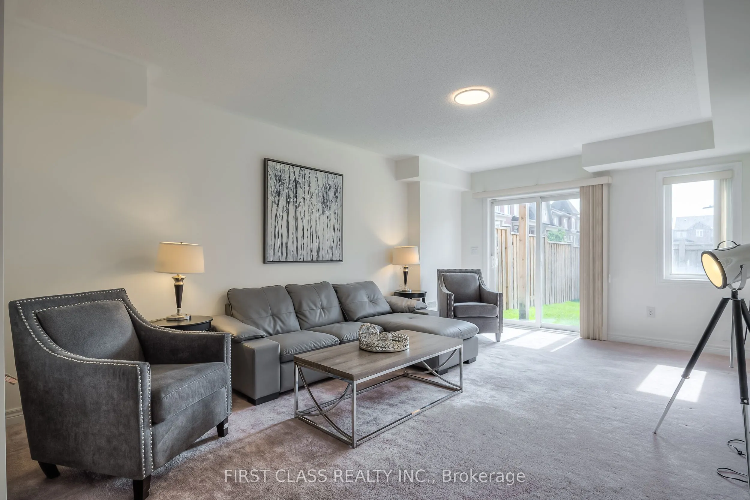1719 Carousel Drive