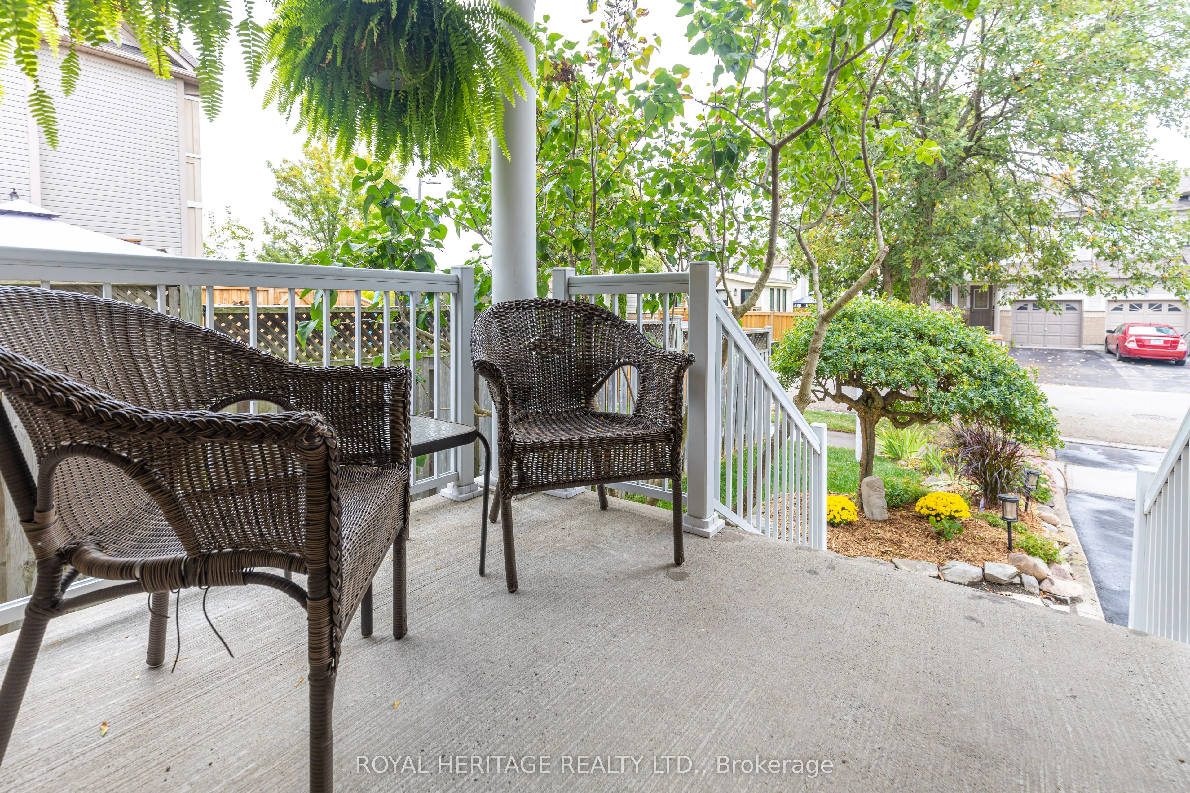 62 Foothill Street