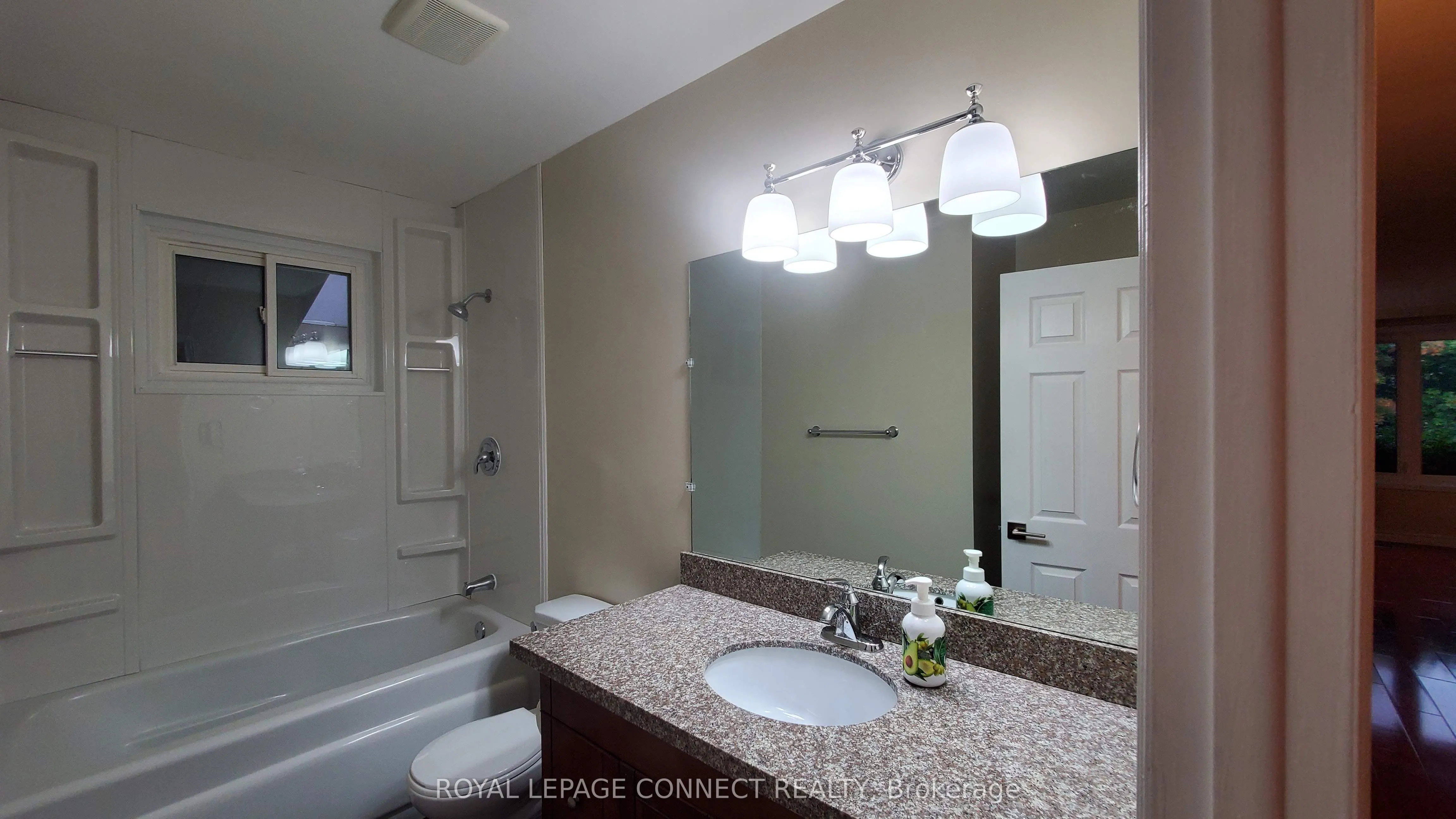 1206 Wakefield Crescent, #Main