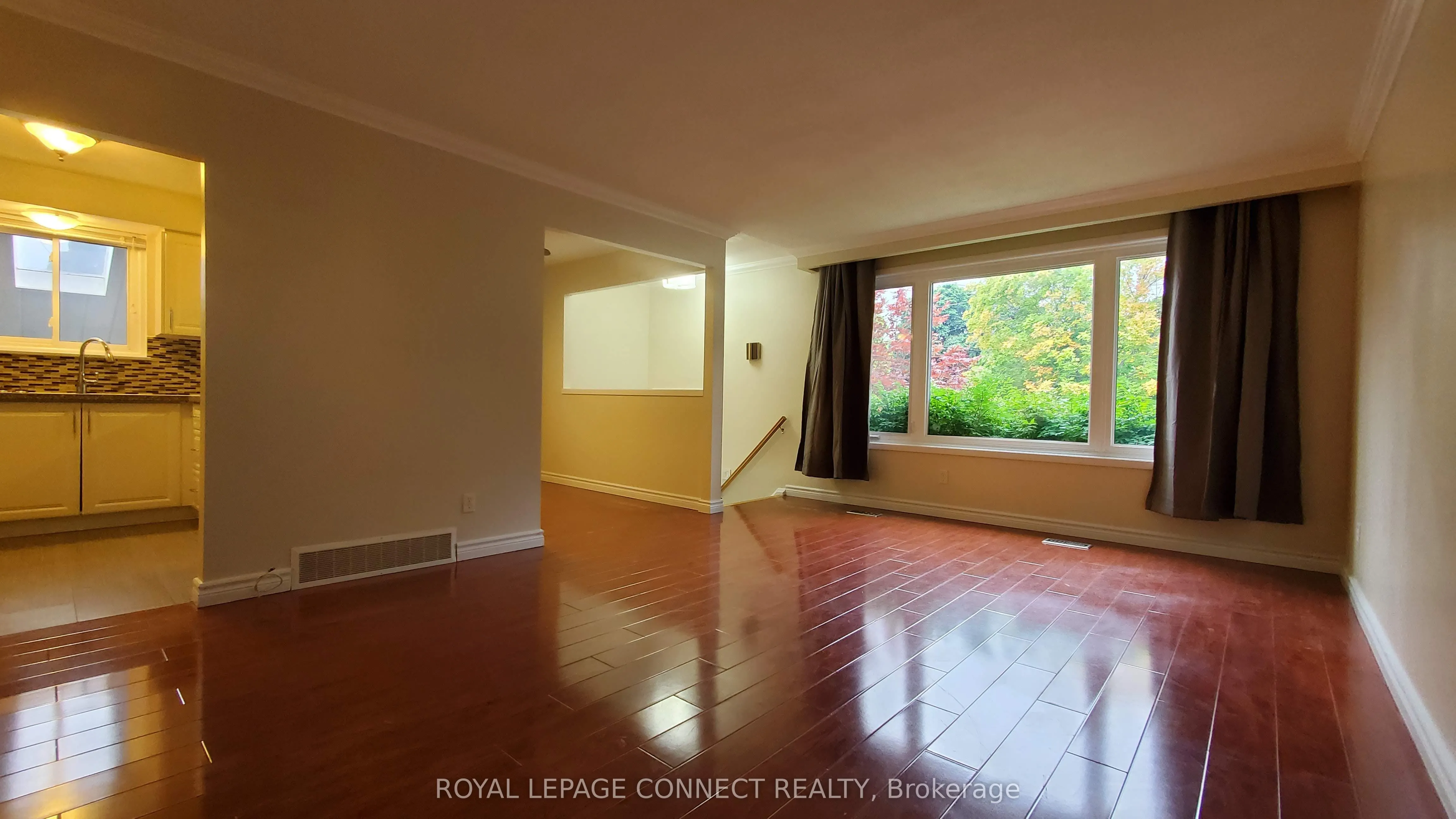 1206 Wakefield Crescent, #Main