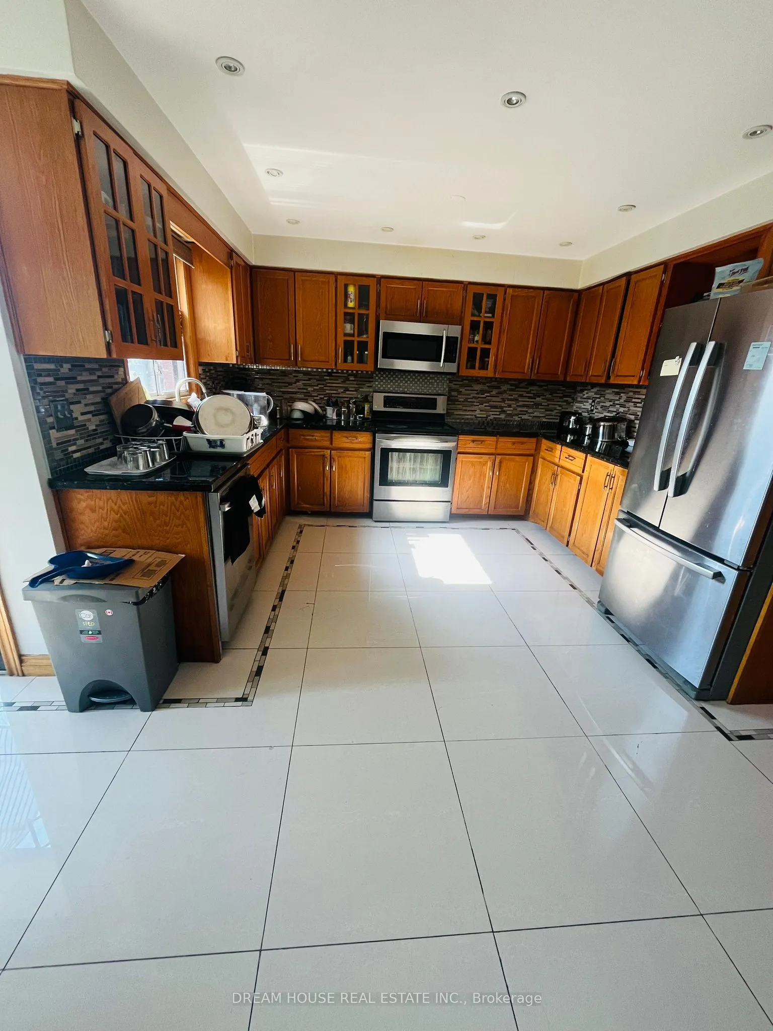 176 Conlins Road, #Main