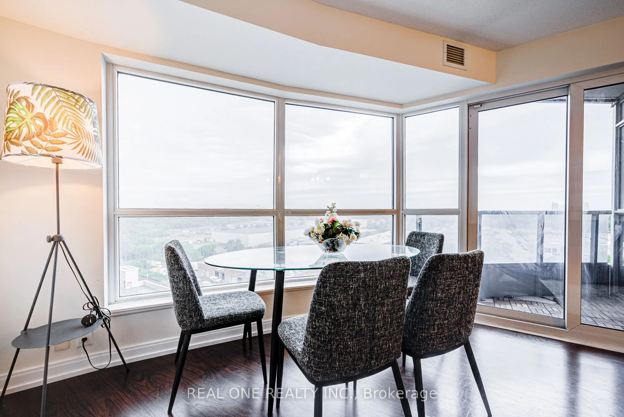 151 Village Green Square, #1008