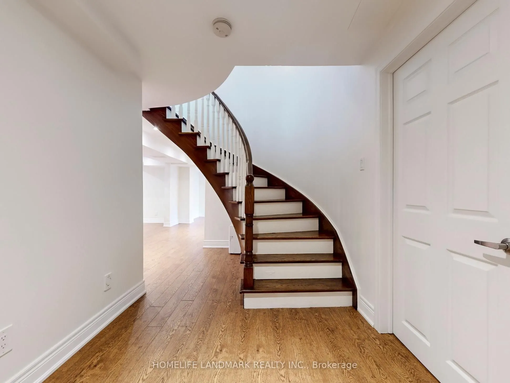 6 Broughton Court