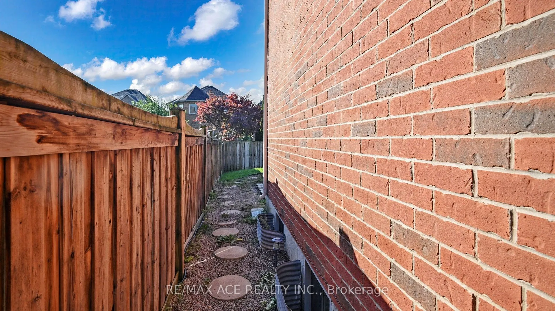 5 Beverton Crescent