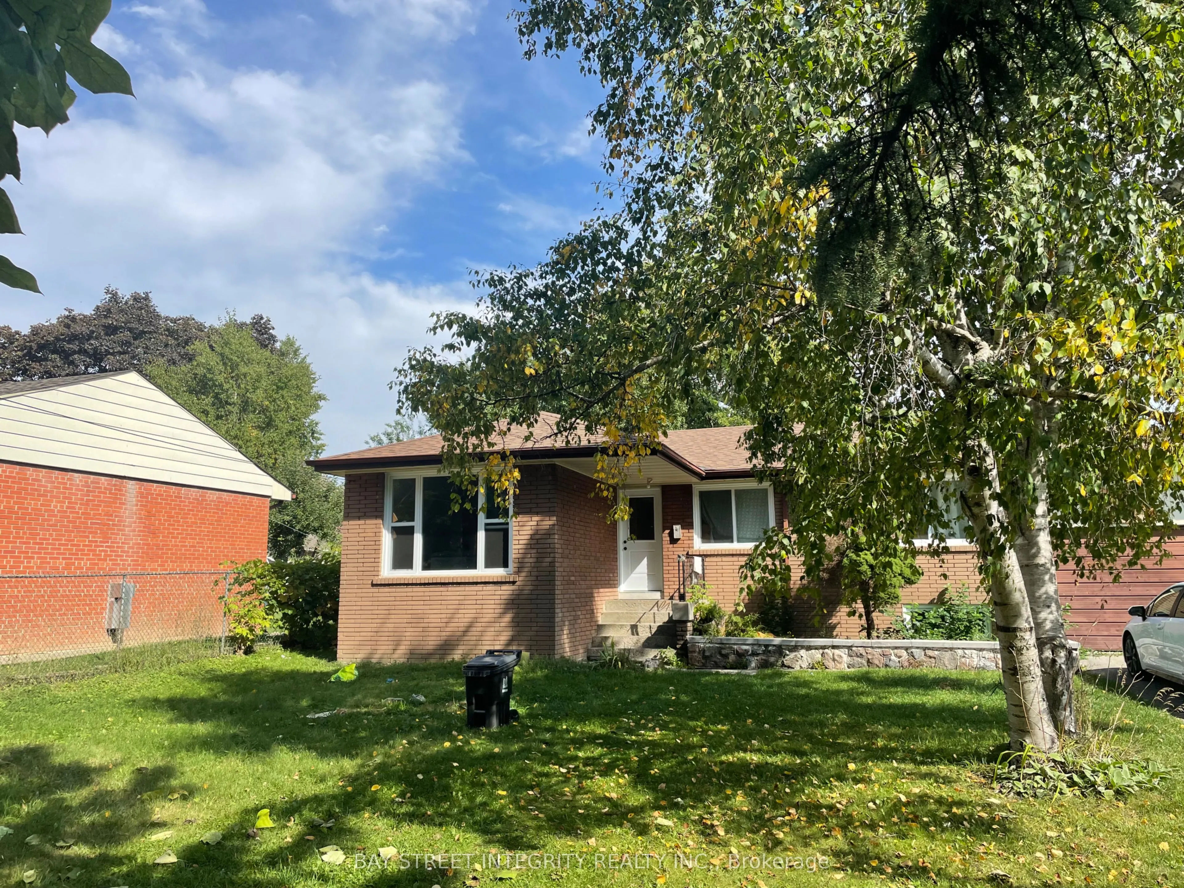 43 Fairglen Avenue