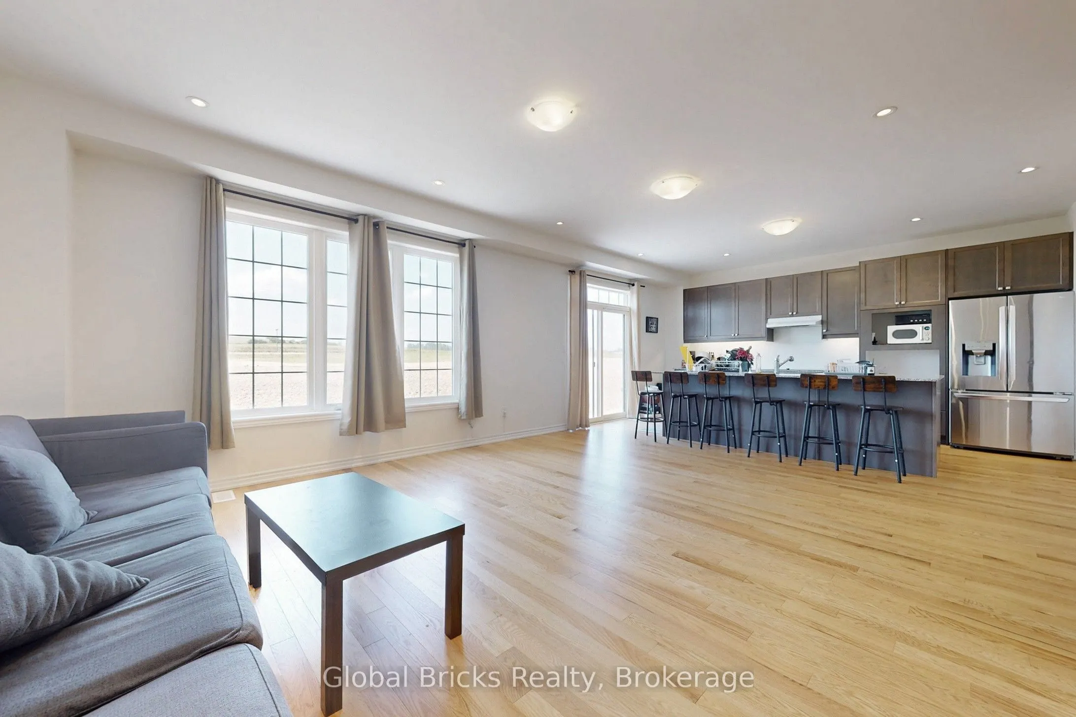 941 Rexton Drive