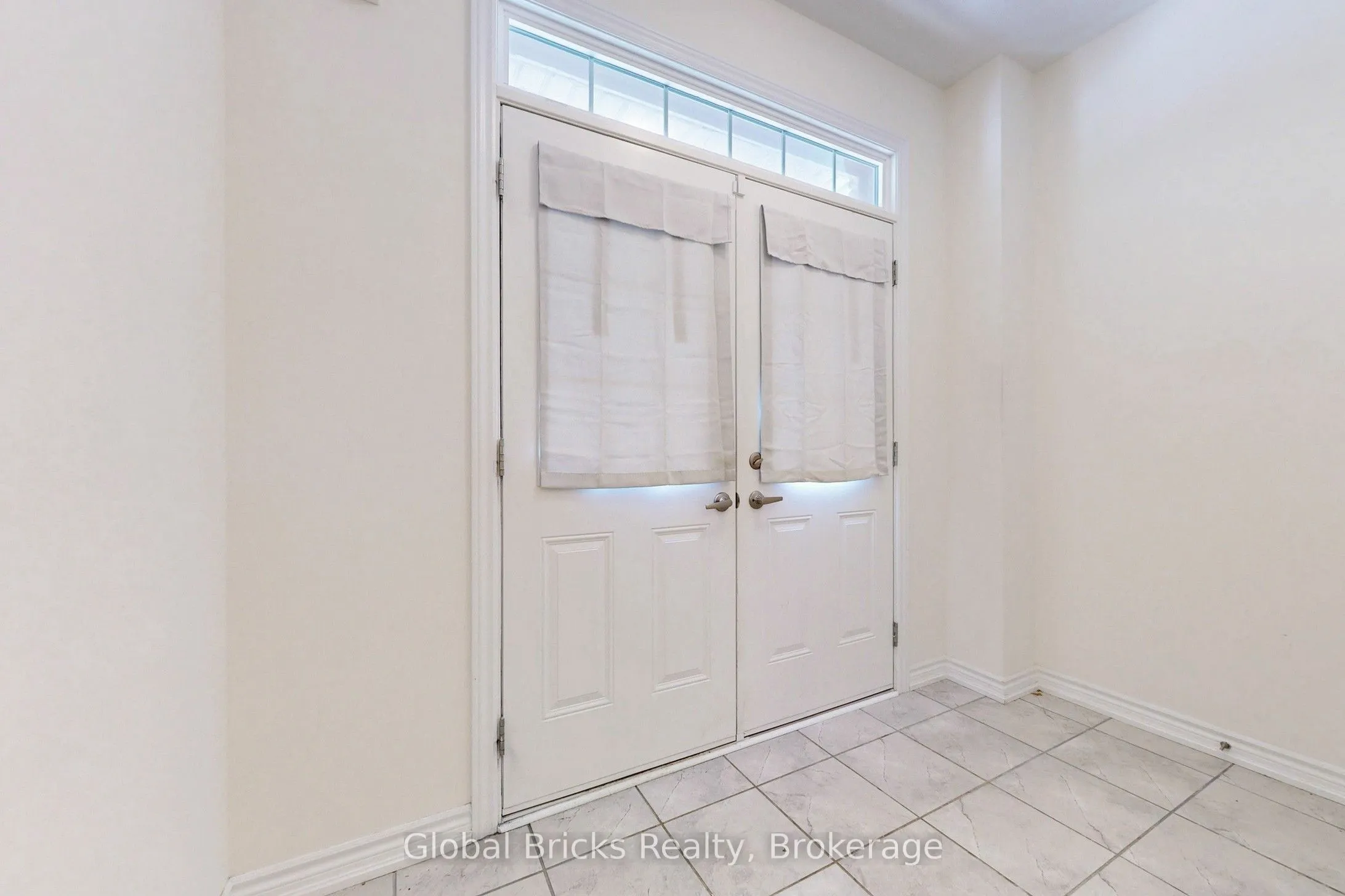 941 Rexton Drive