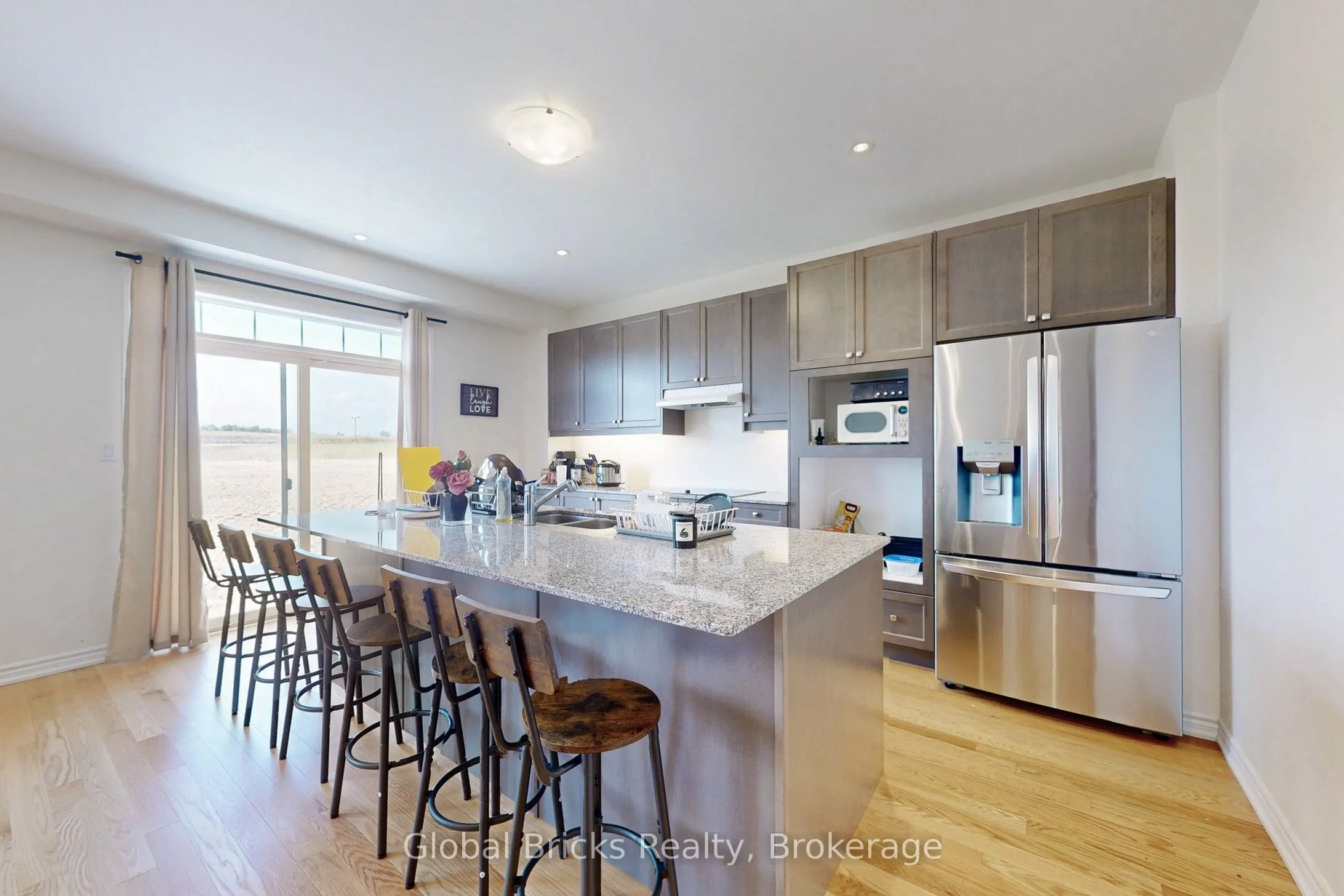 941 Rexton Drive
