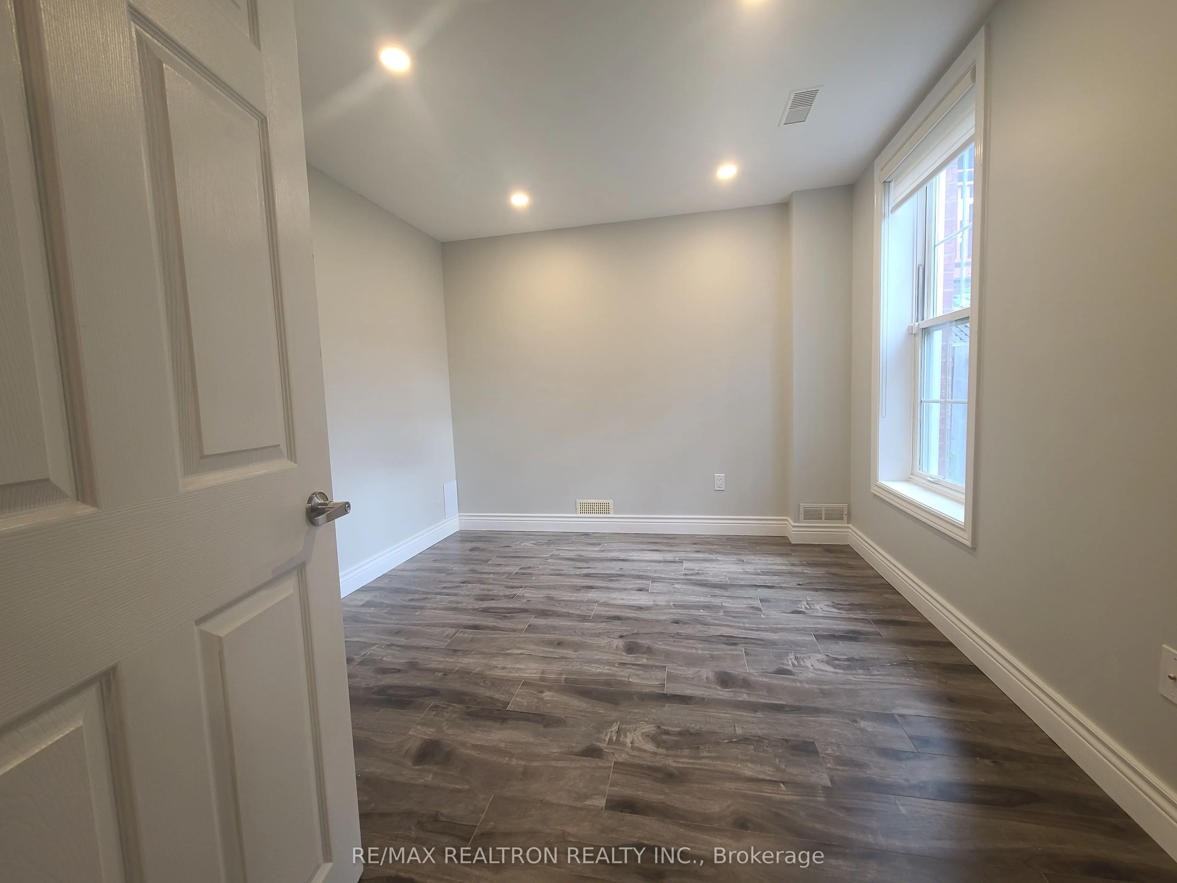 32 Dennis Drive