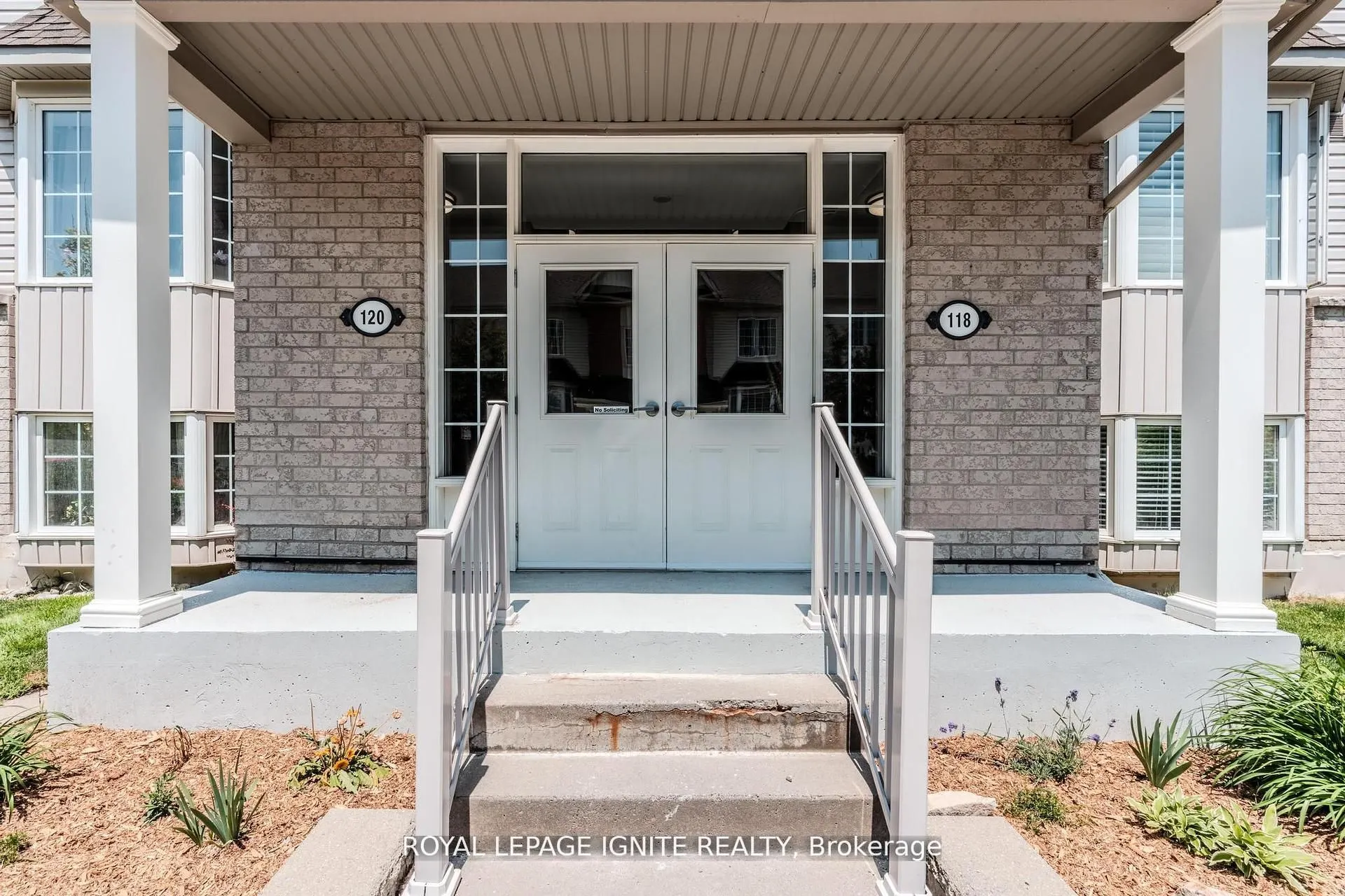 120 Petra Way, #3