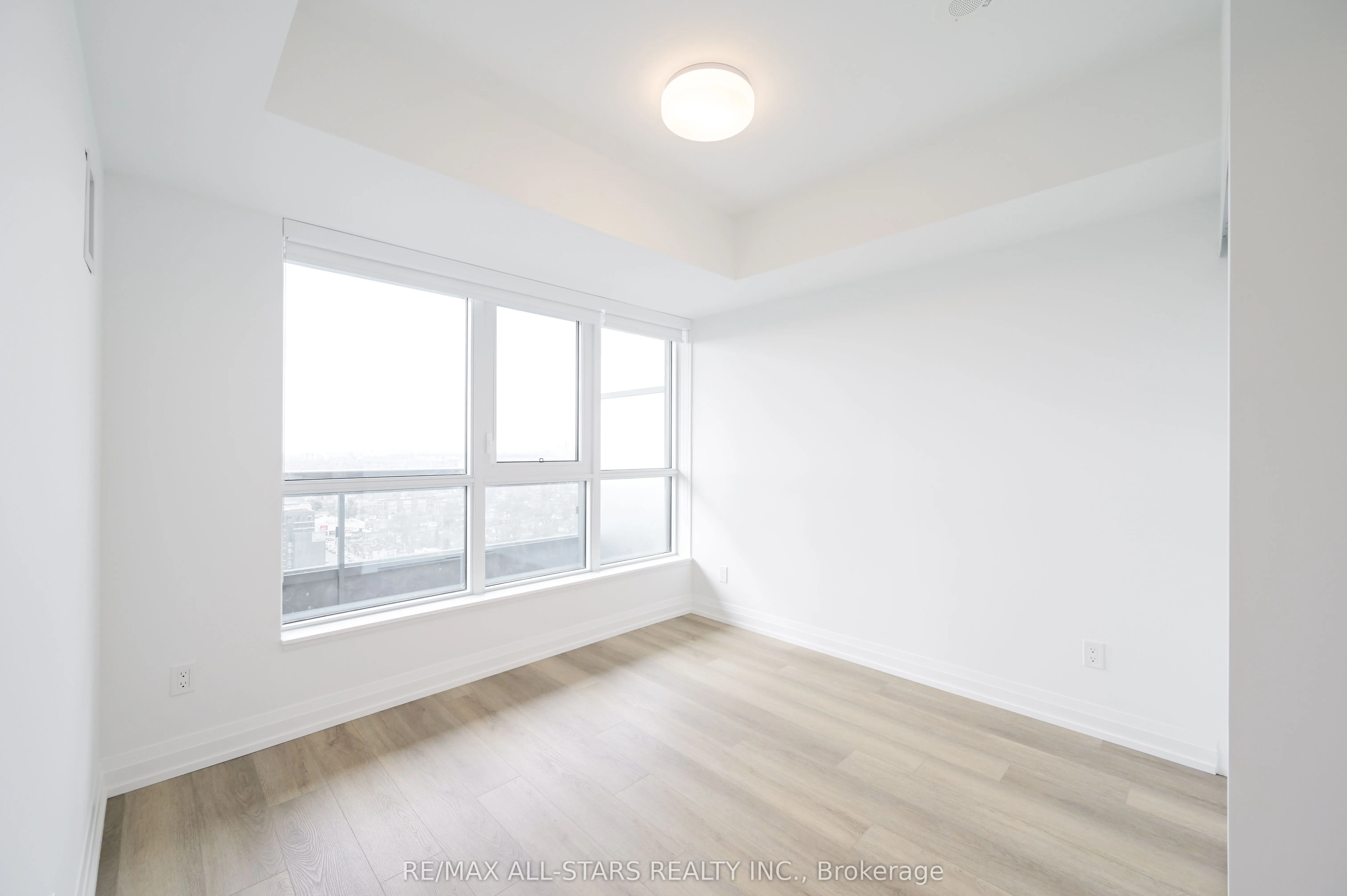 286 Main Street, #2210