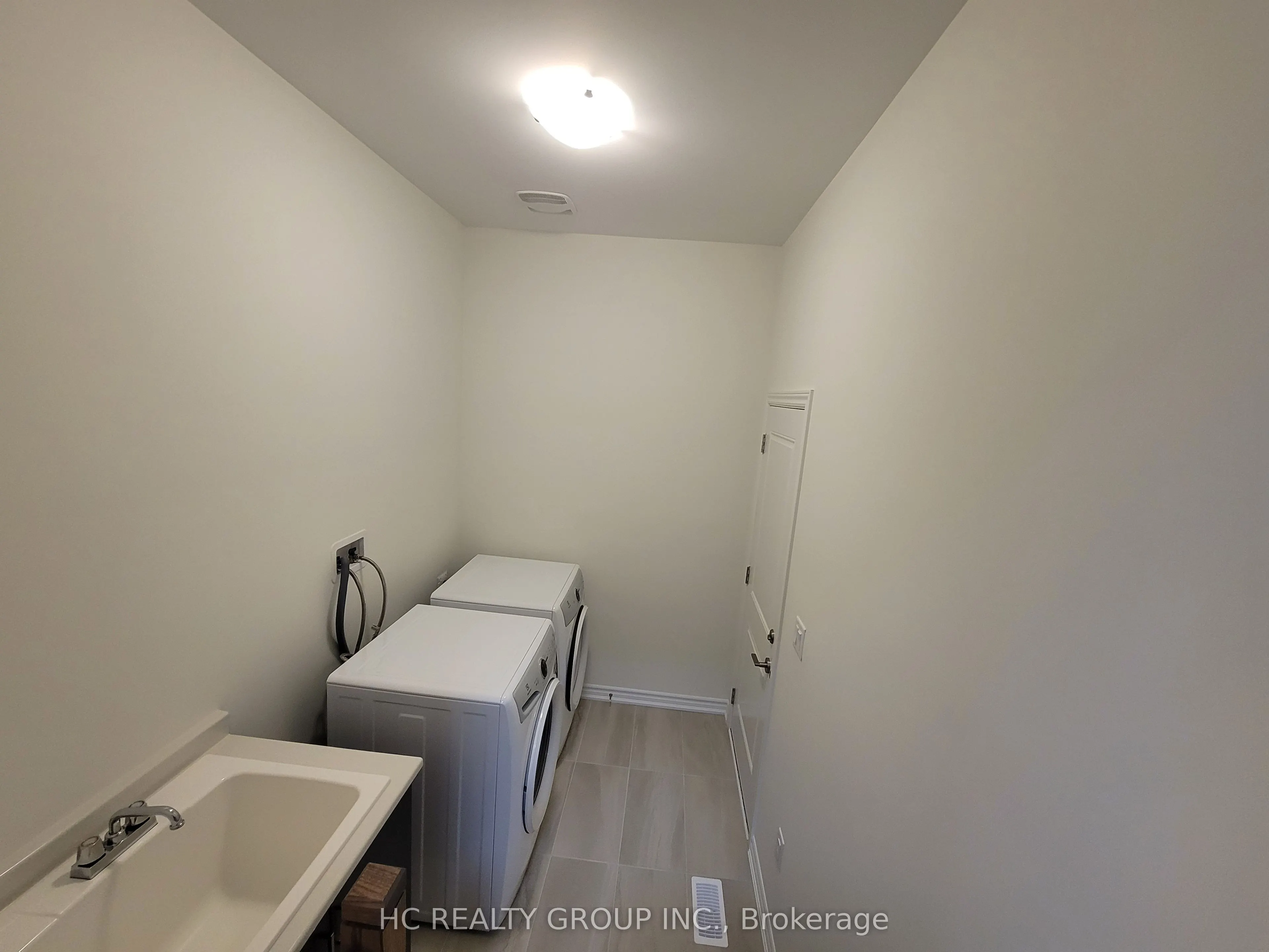 20 Bridgeland Drive