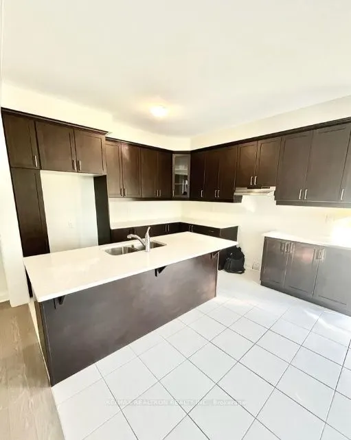 3246 Chimney Swift Crescent