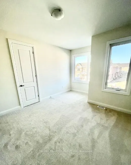 3246 Chimney Swift Crescent