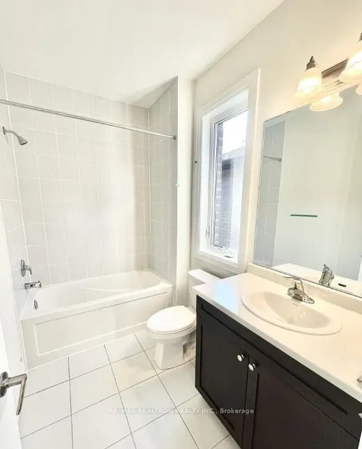 3246 Chimney Swift Crescent