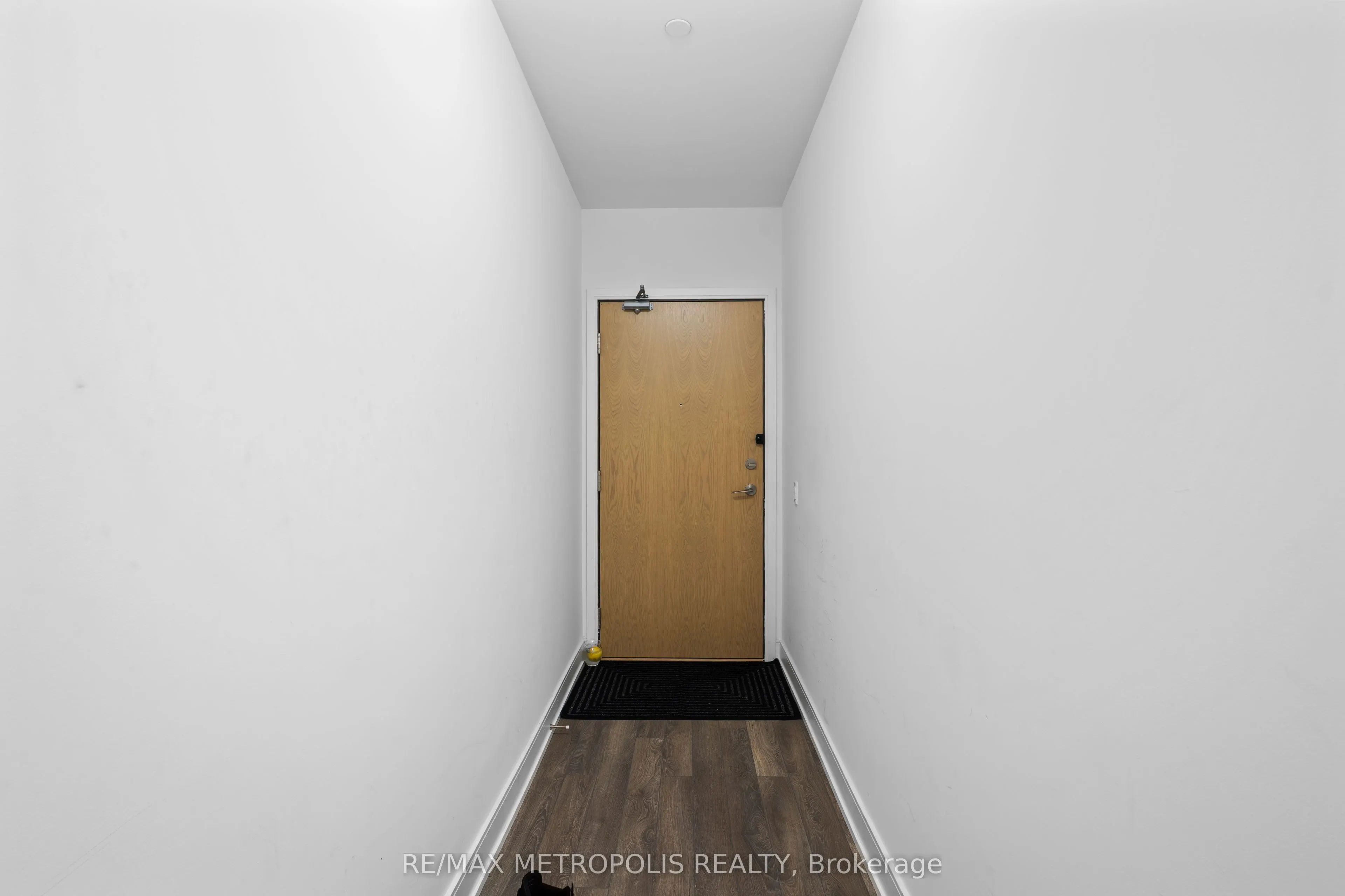 1350 Ellesmere Road, #210