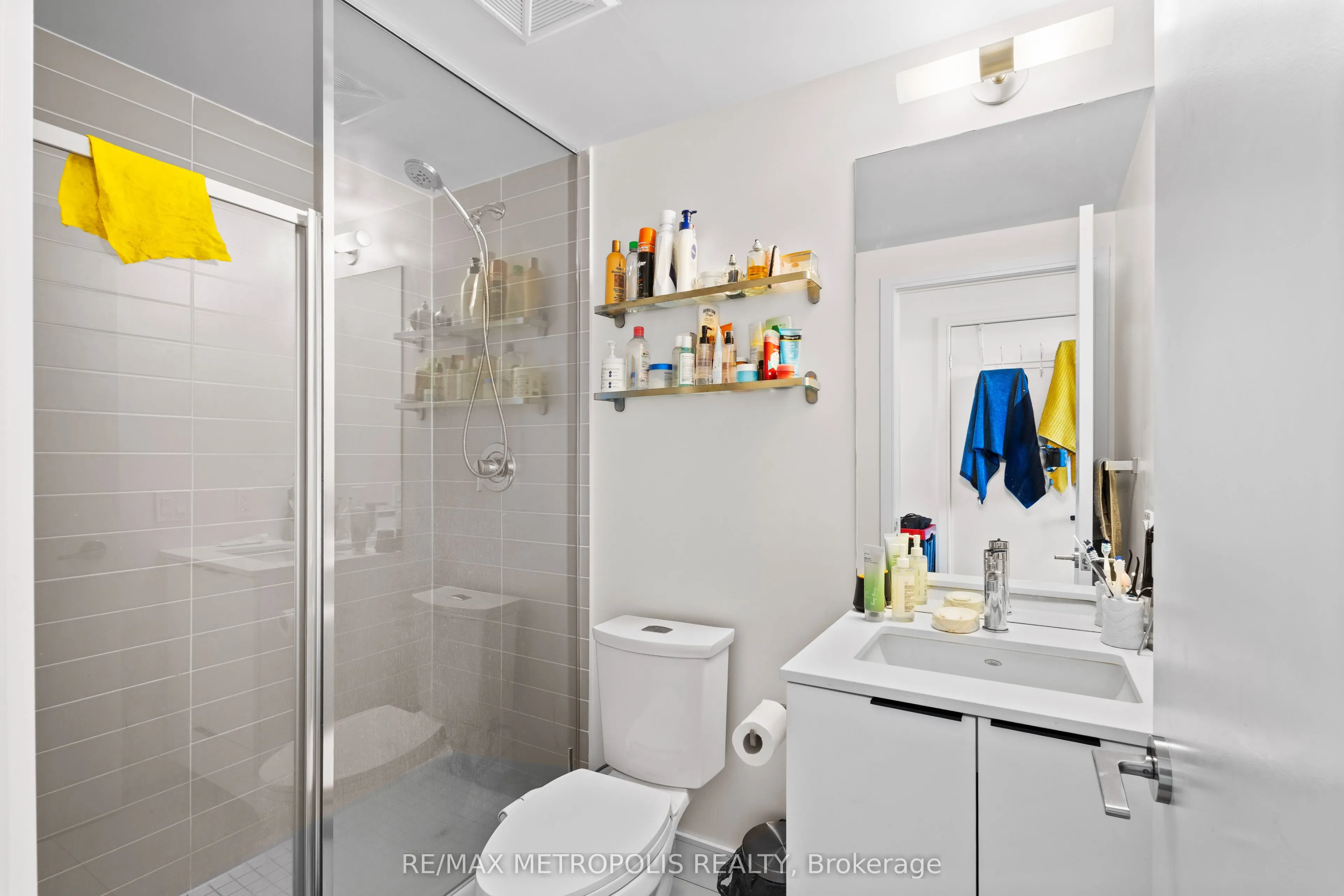 1350 Ellesmere Road, #210