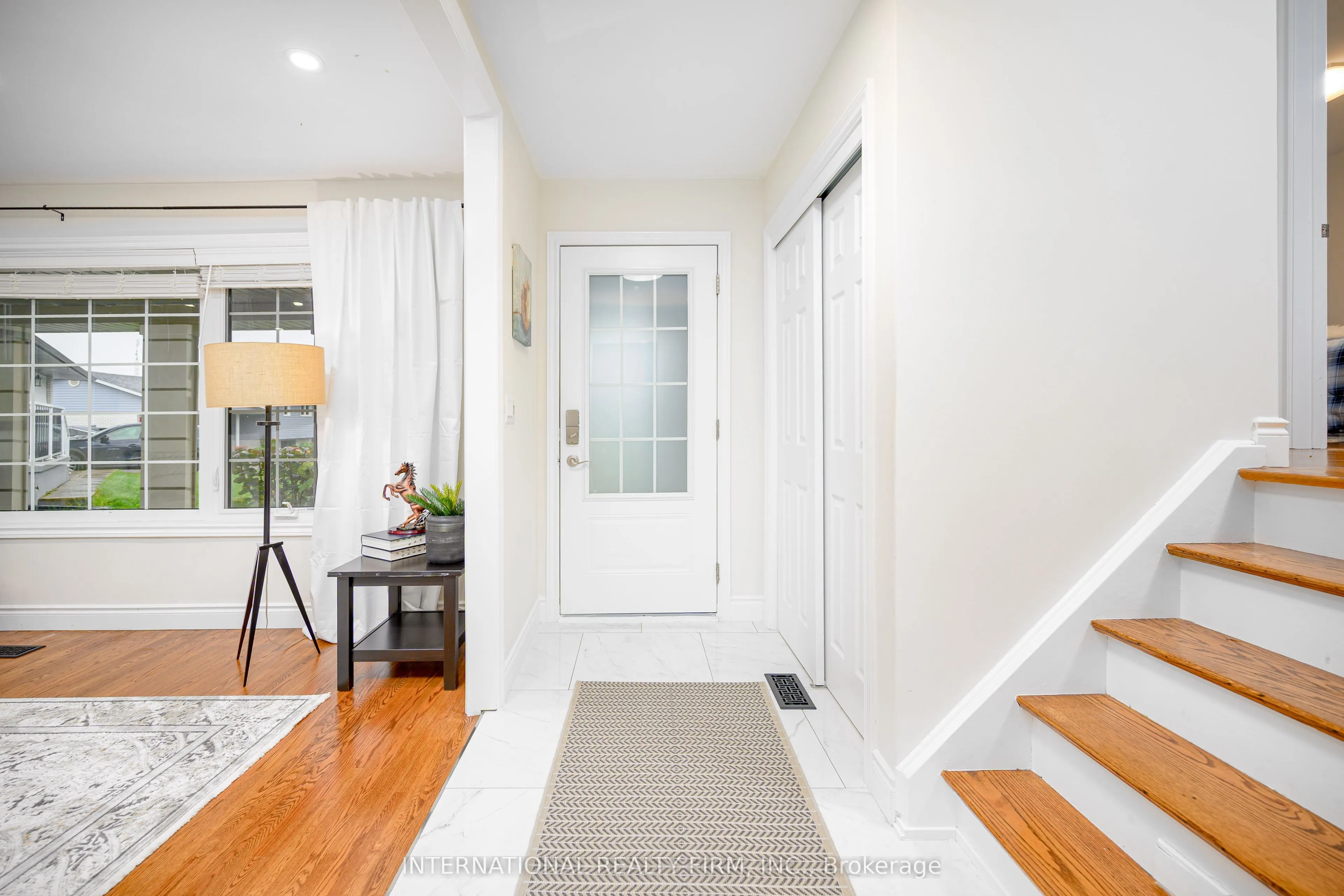 55 Oriole Court