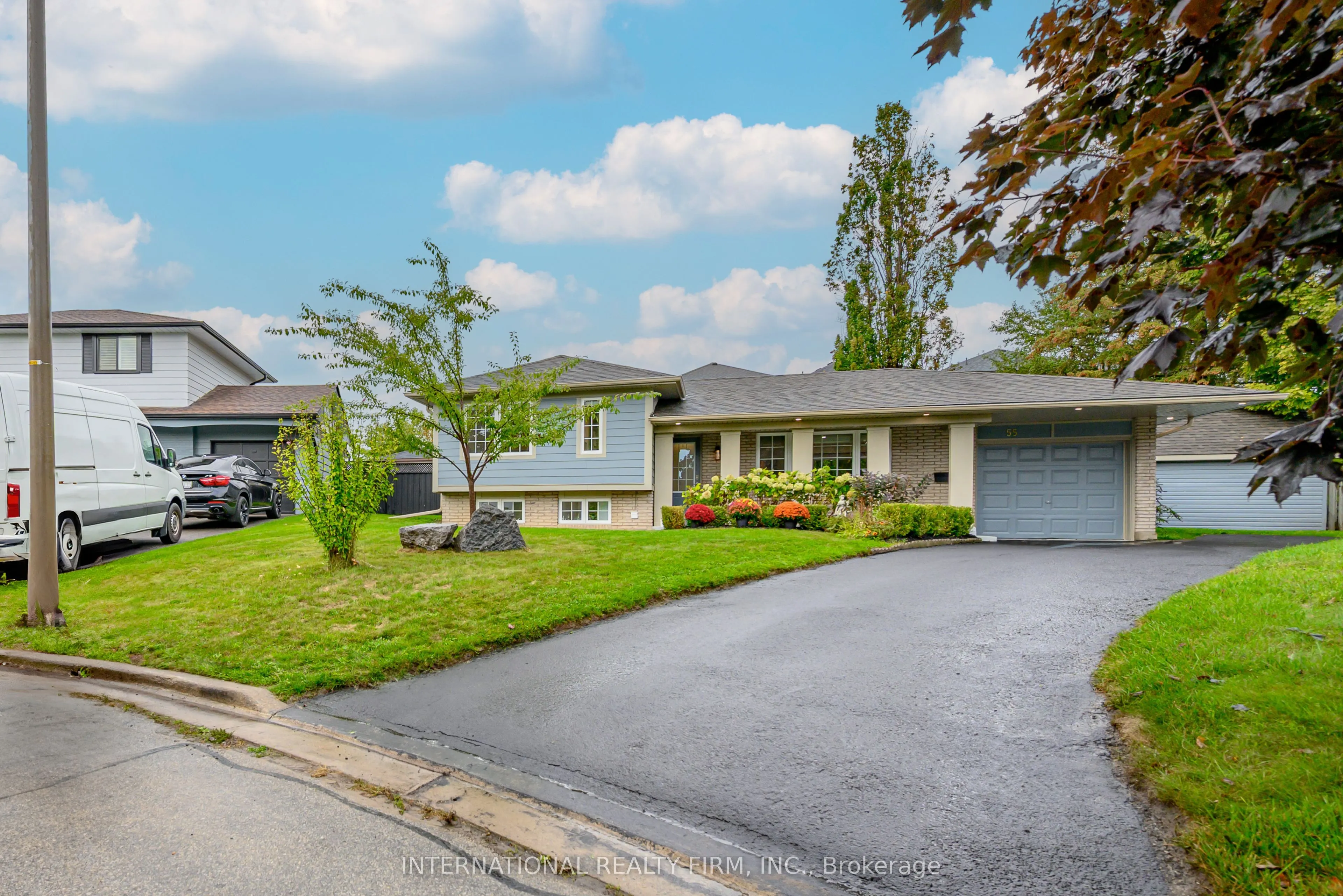 55 Oriole Court