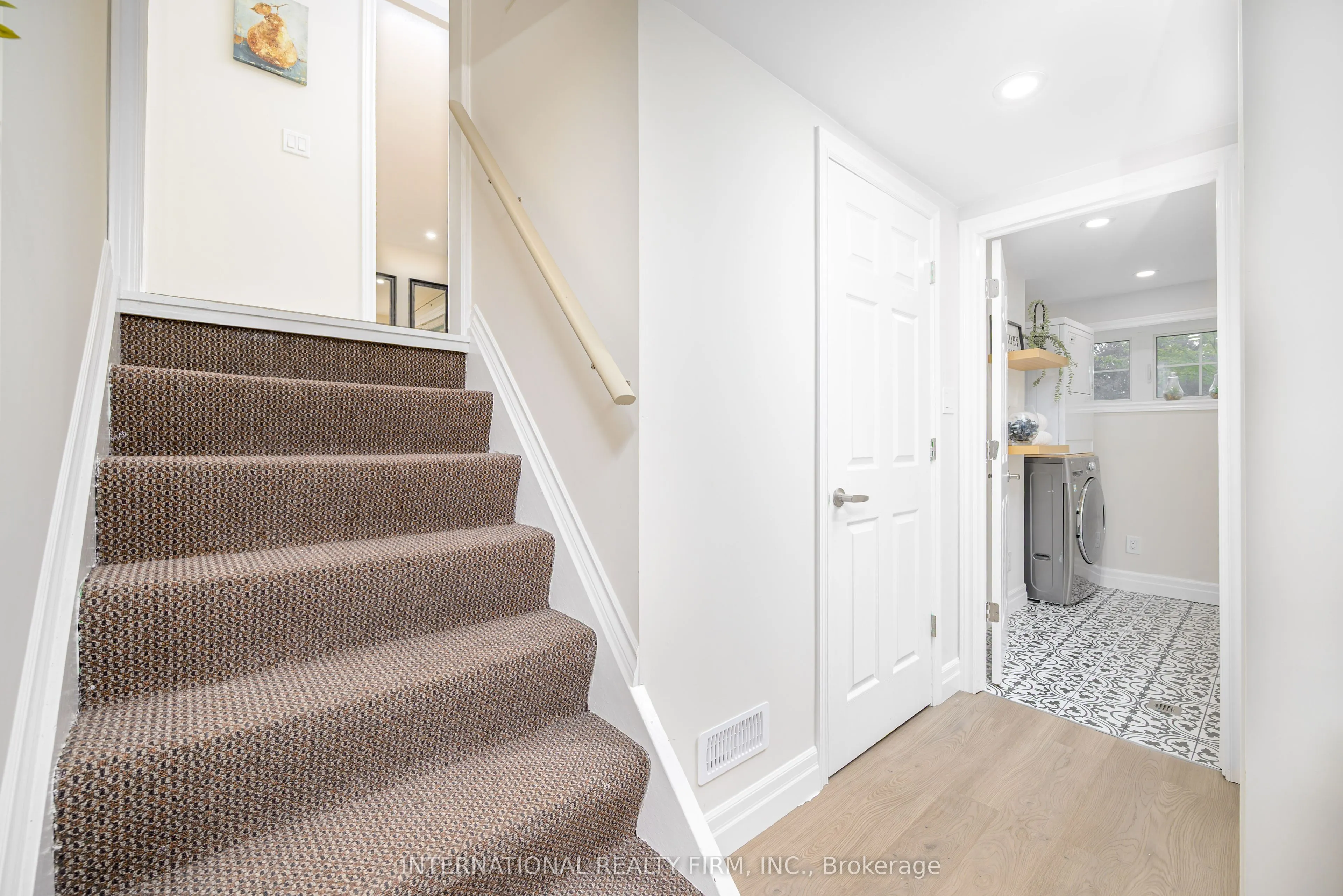 55 Oriole Court