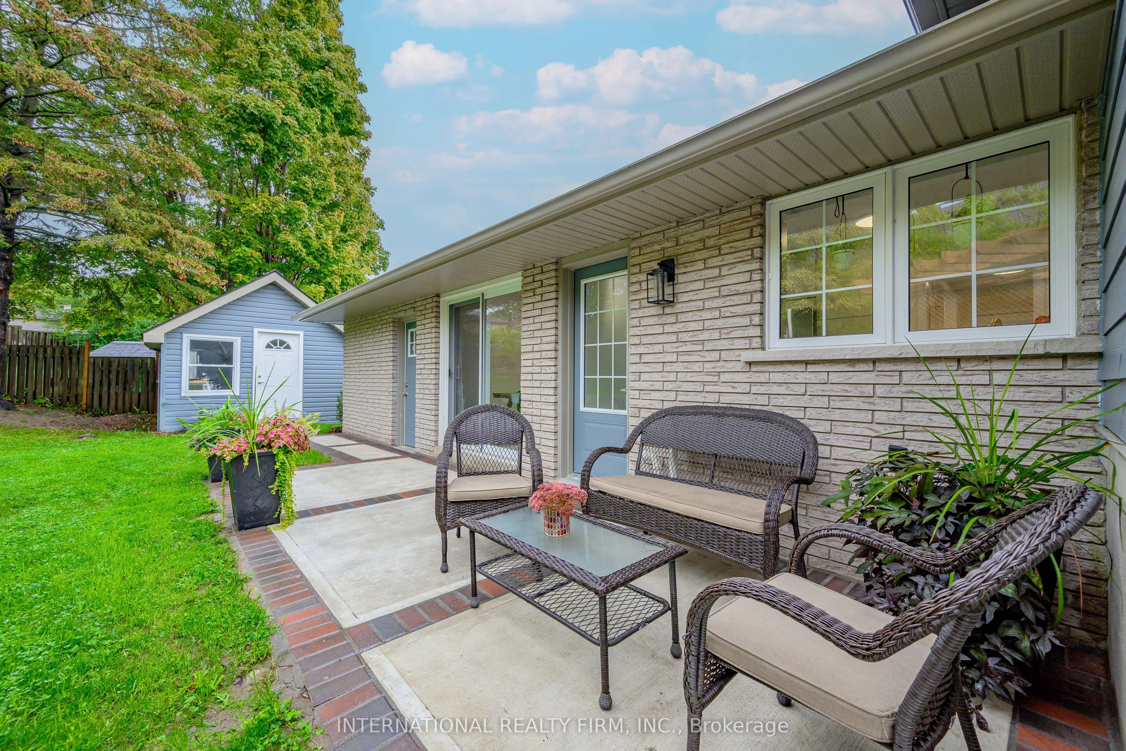 55 Oriole Court