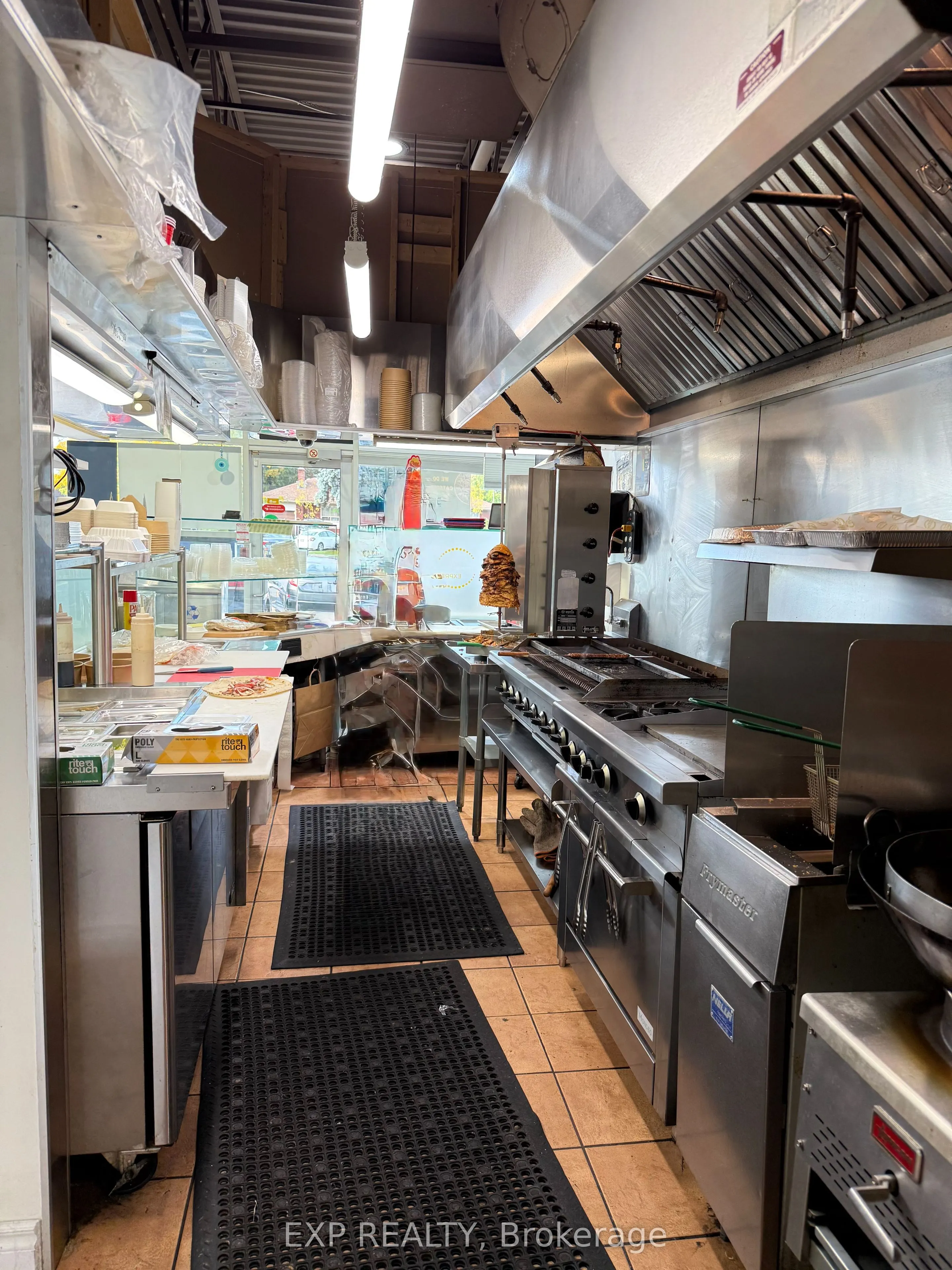 2555 Victoria Park Avenue, #17