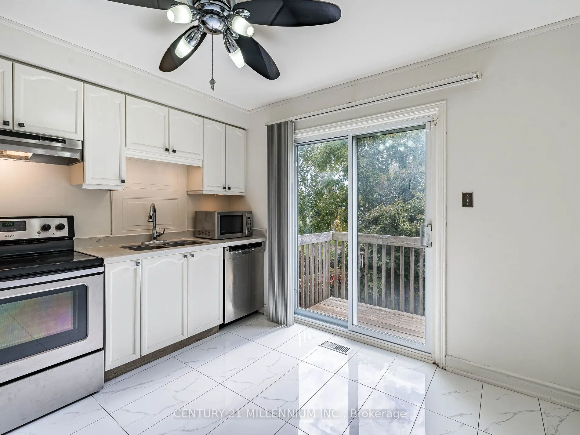 425 Elmwood Court