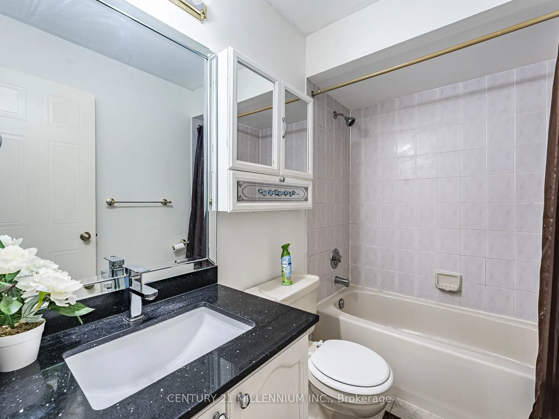 425 Elmwood Court