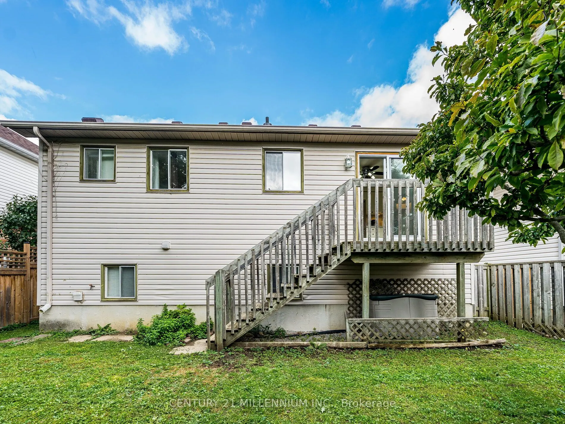 425 Elmwood Court