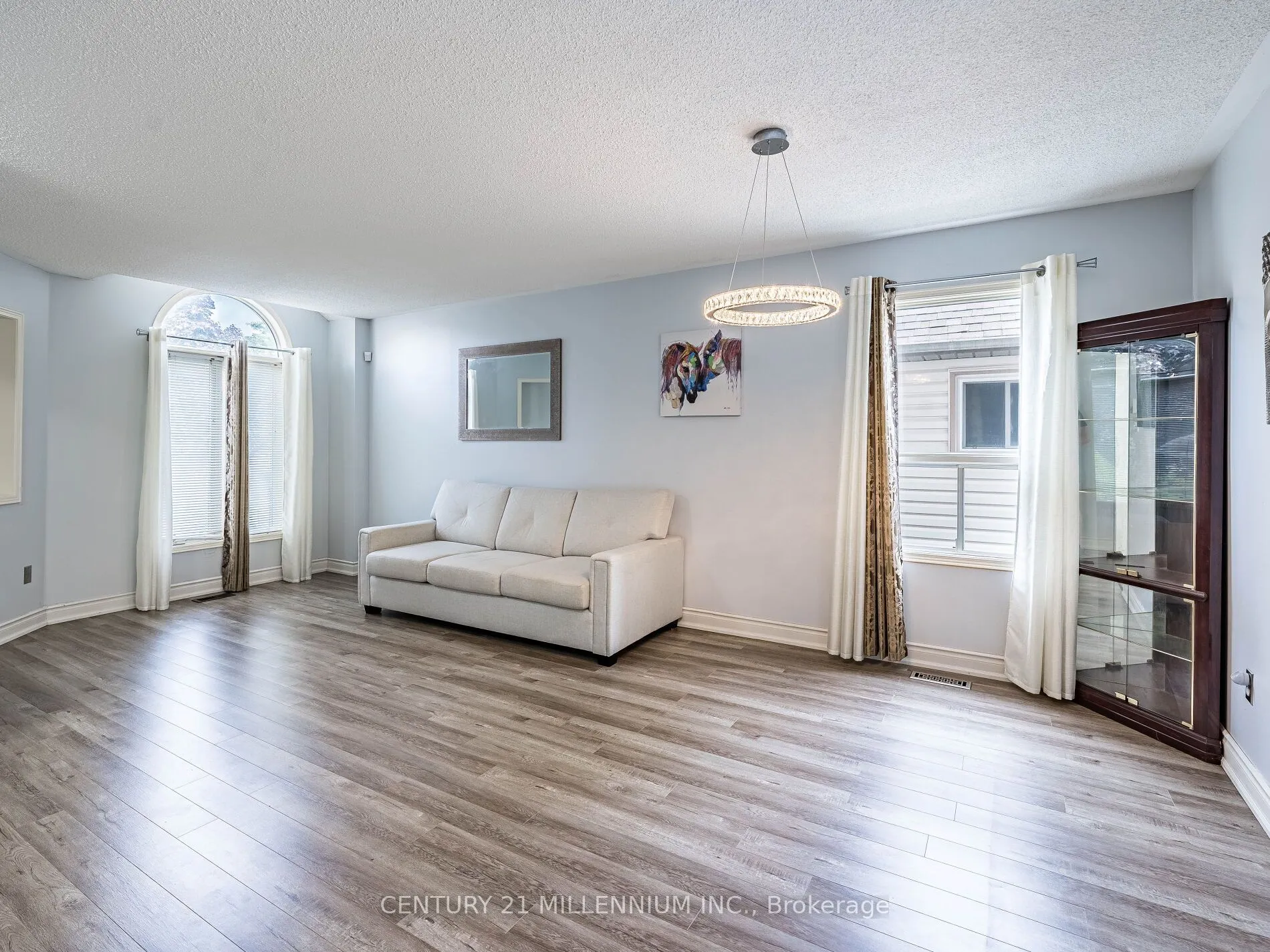 425 Elmwood Court