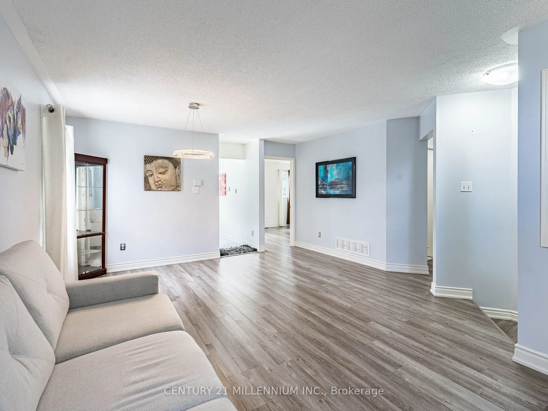 425 Elmwood Court