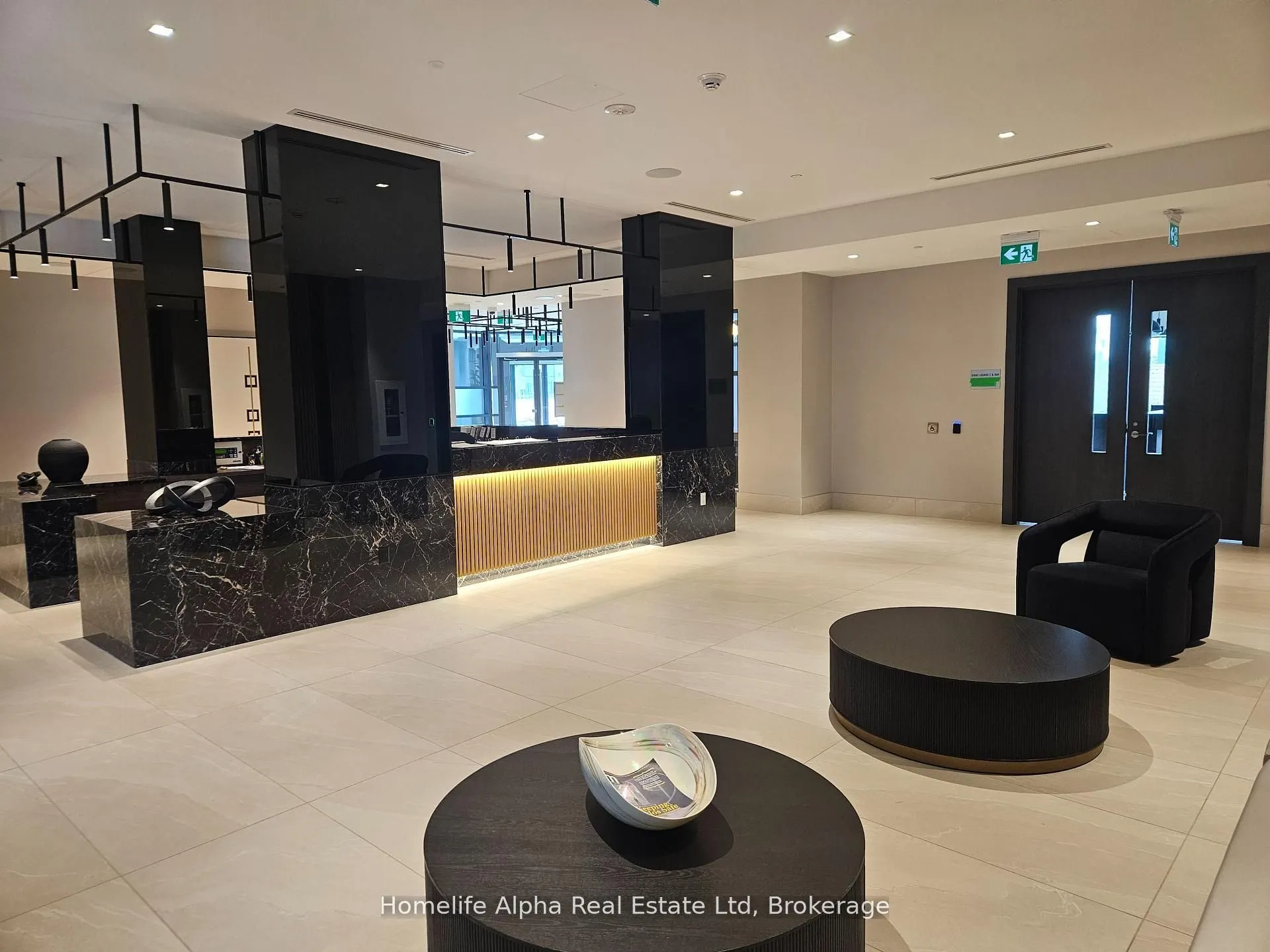 2545 Simcoe Street N, #2603