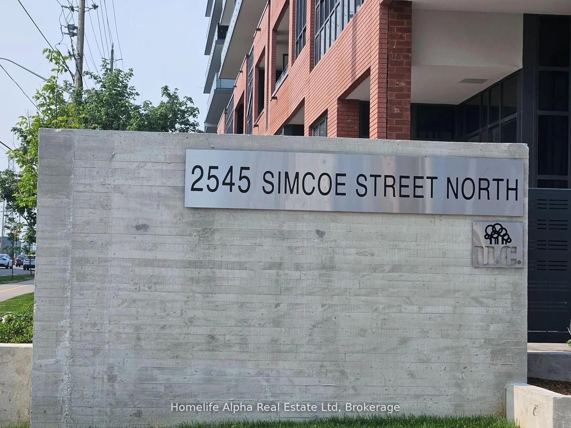 2545 Simcoe Street N, #2603