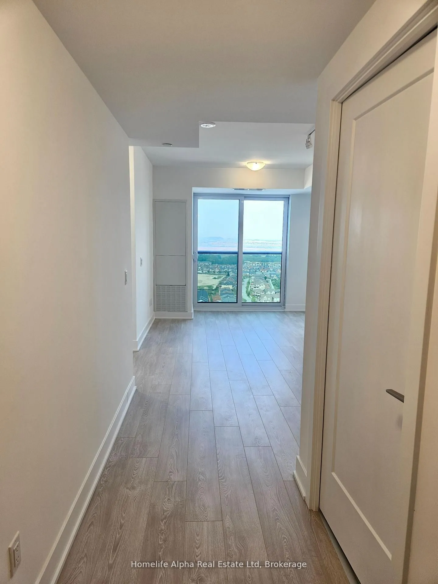 2545 Simcoe Street N, #2603