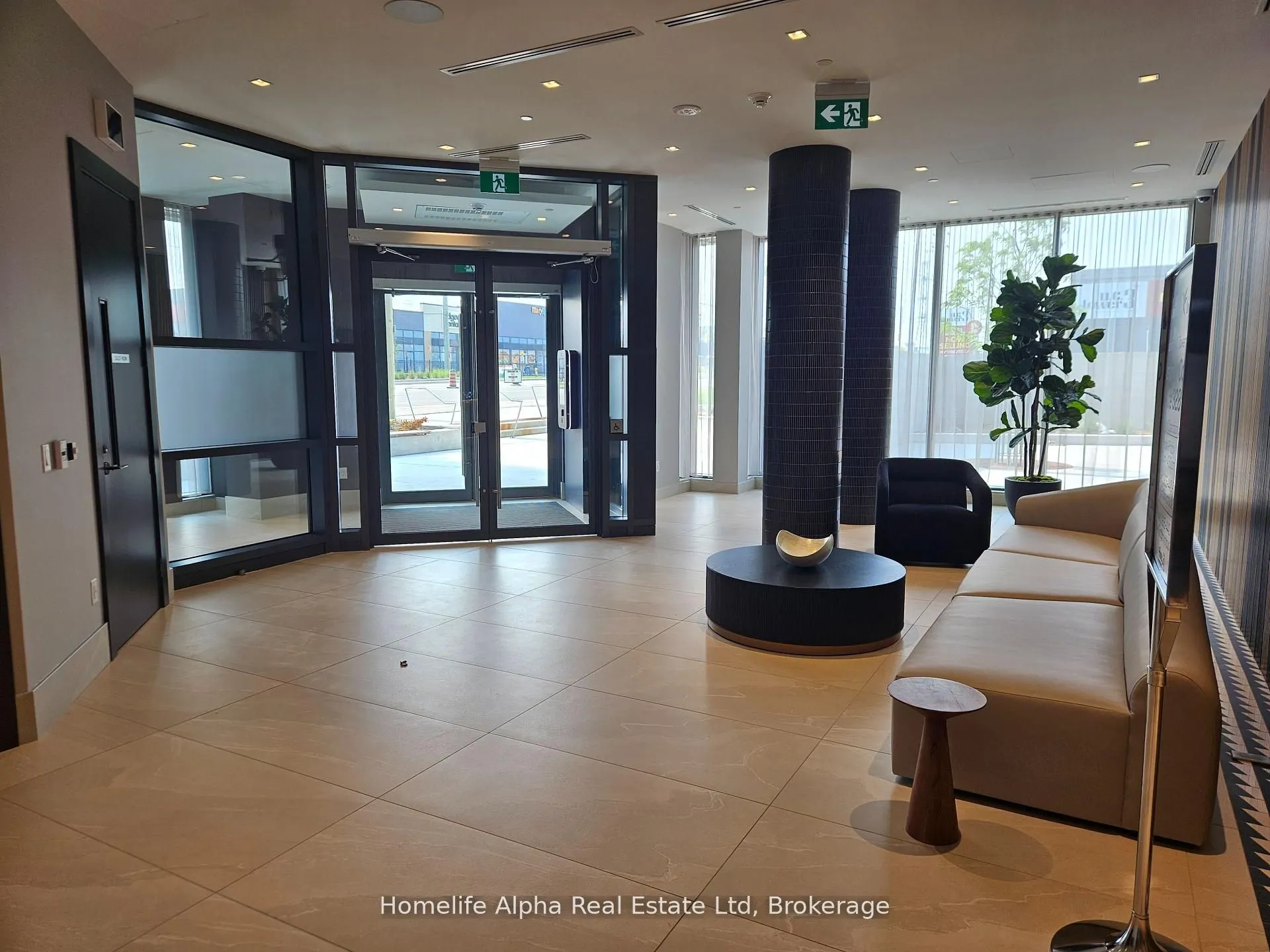 2545 Simcoe Street N, #2603