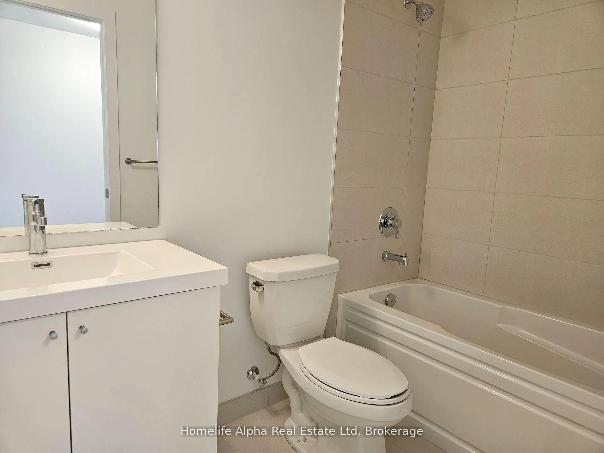 2545 Simcoe Street N, #2603