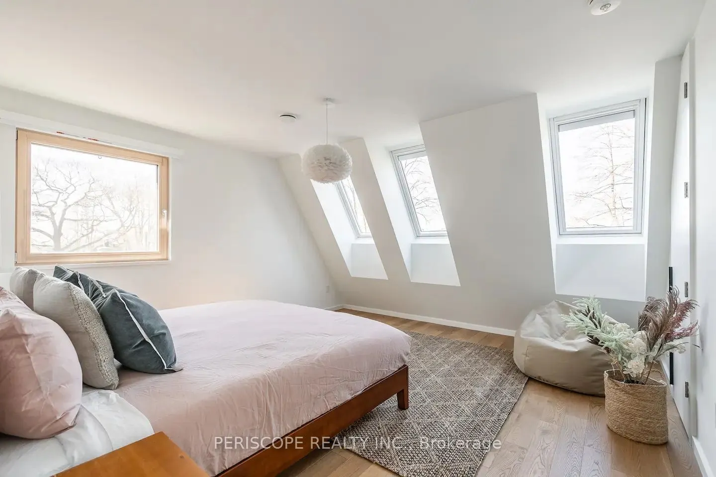 33 Fernwood Park Avenue, #Unit B