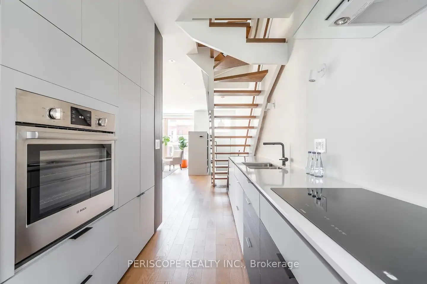 33 Fernwood Park Avenue, #Unit B