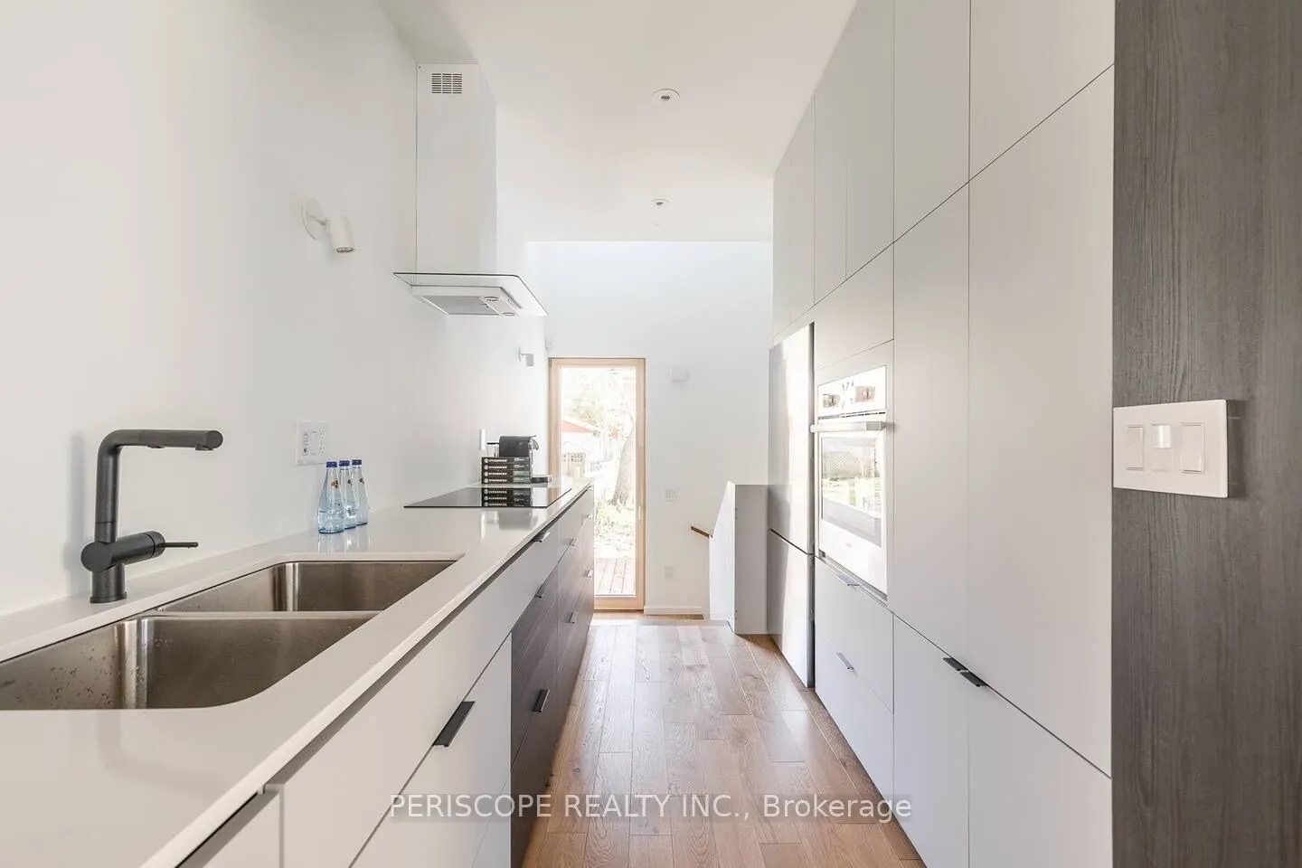 33 Fernwood Park Avenue, #Unit B