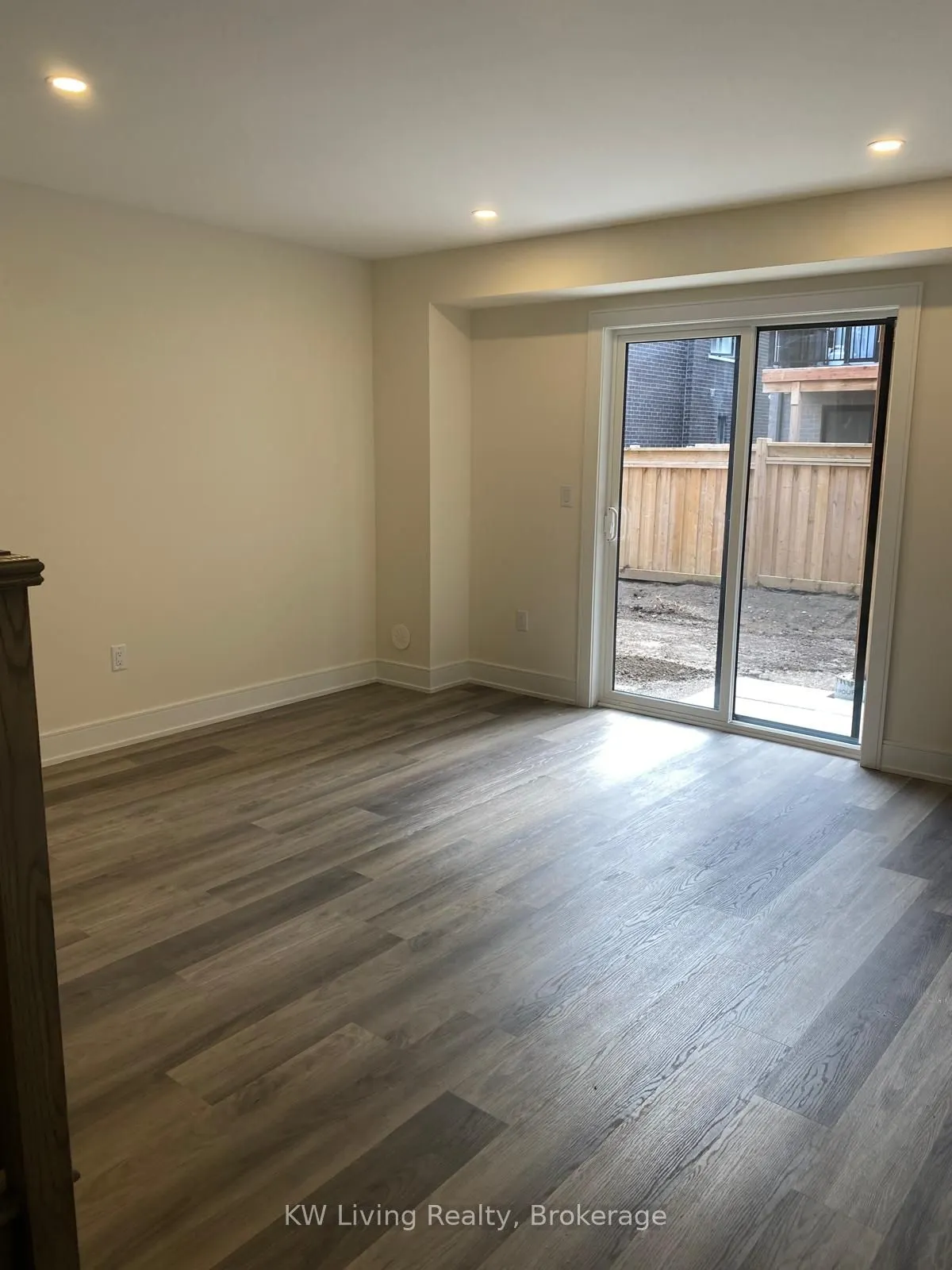 1695 Dersan Street, #502