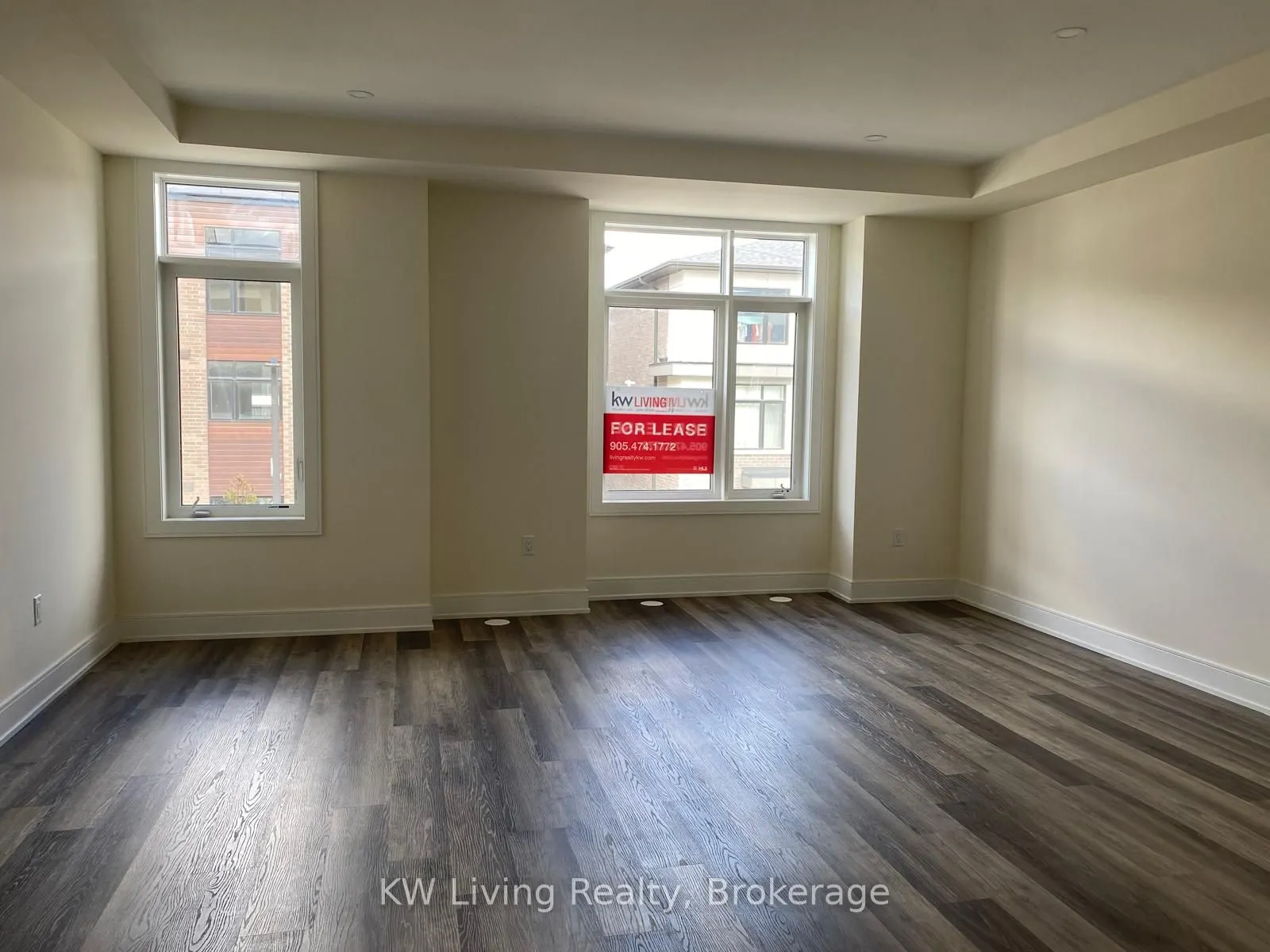 1695 Dersan Street, #502