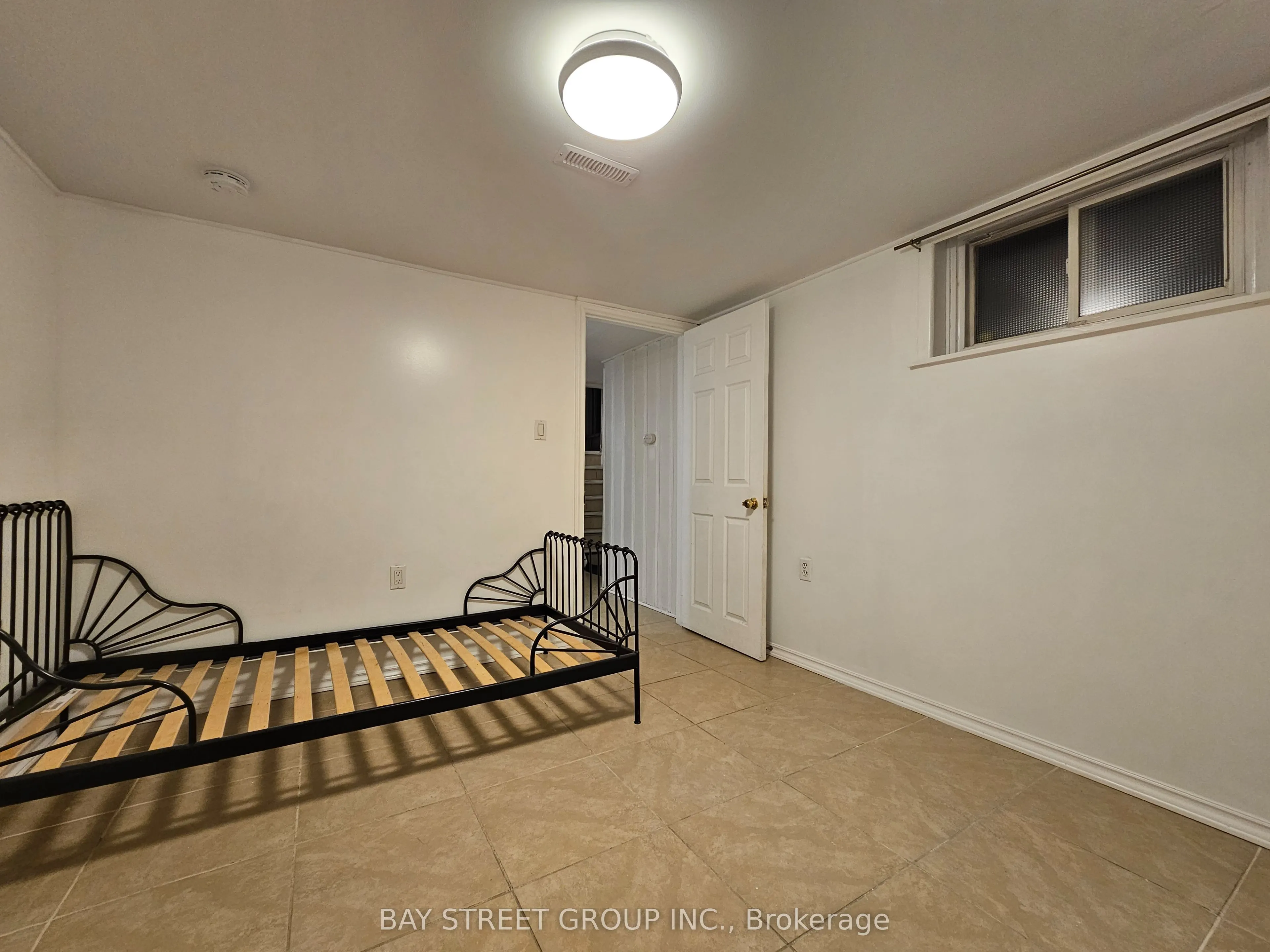 52 Janet Boulevard, #Bsmt