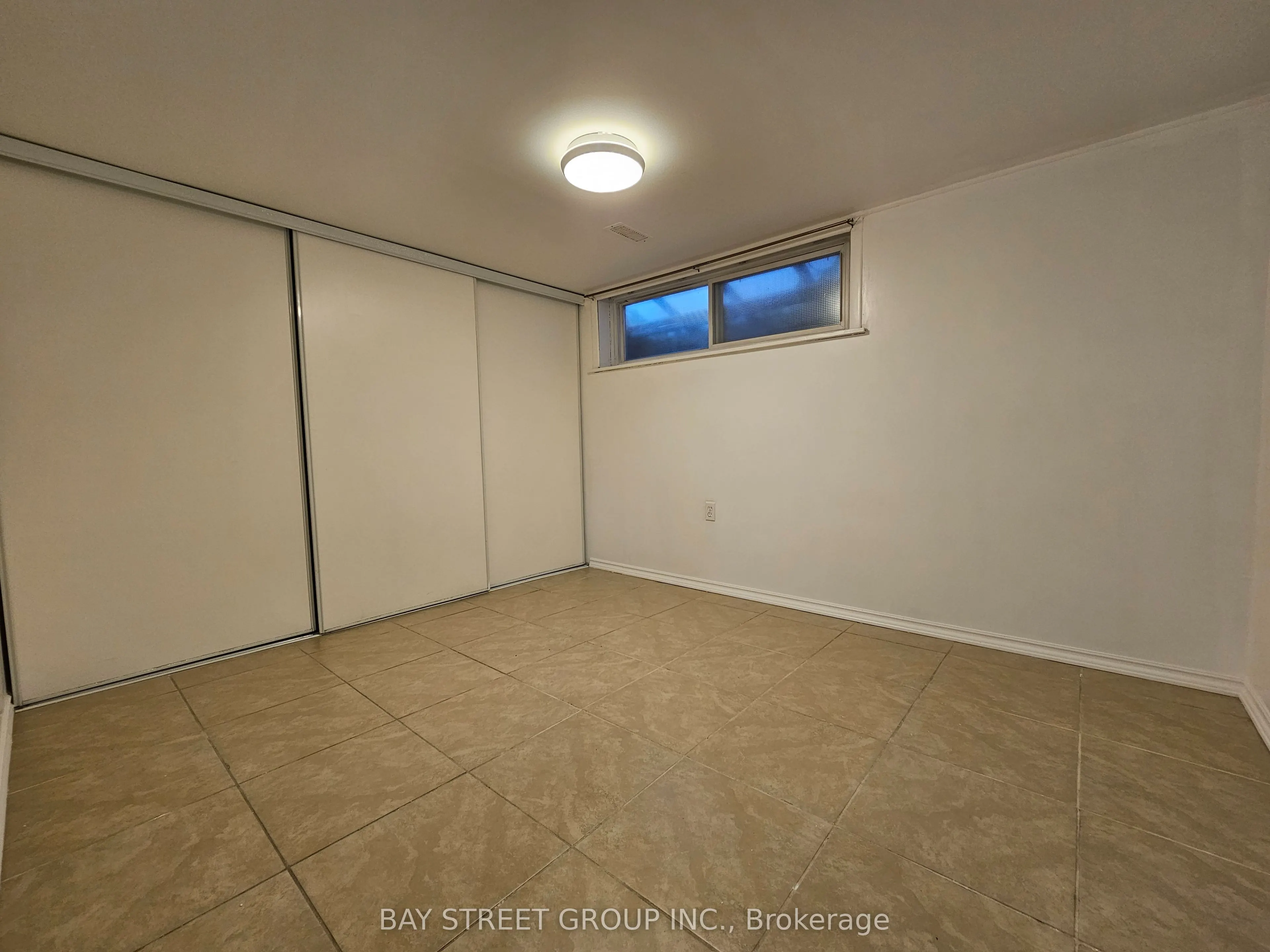 52 Janet Boulevard, #Bsmt