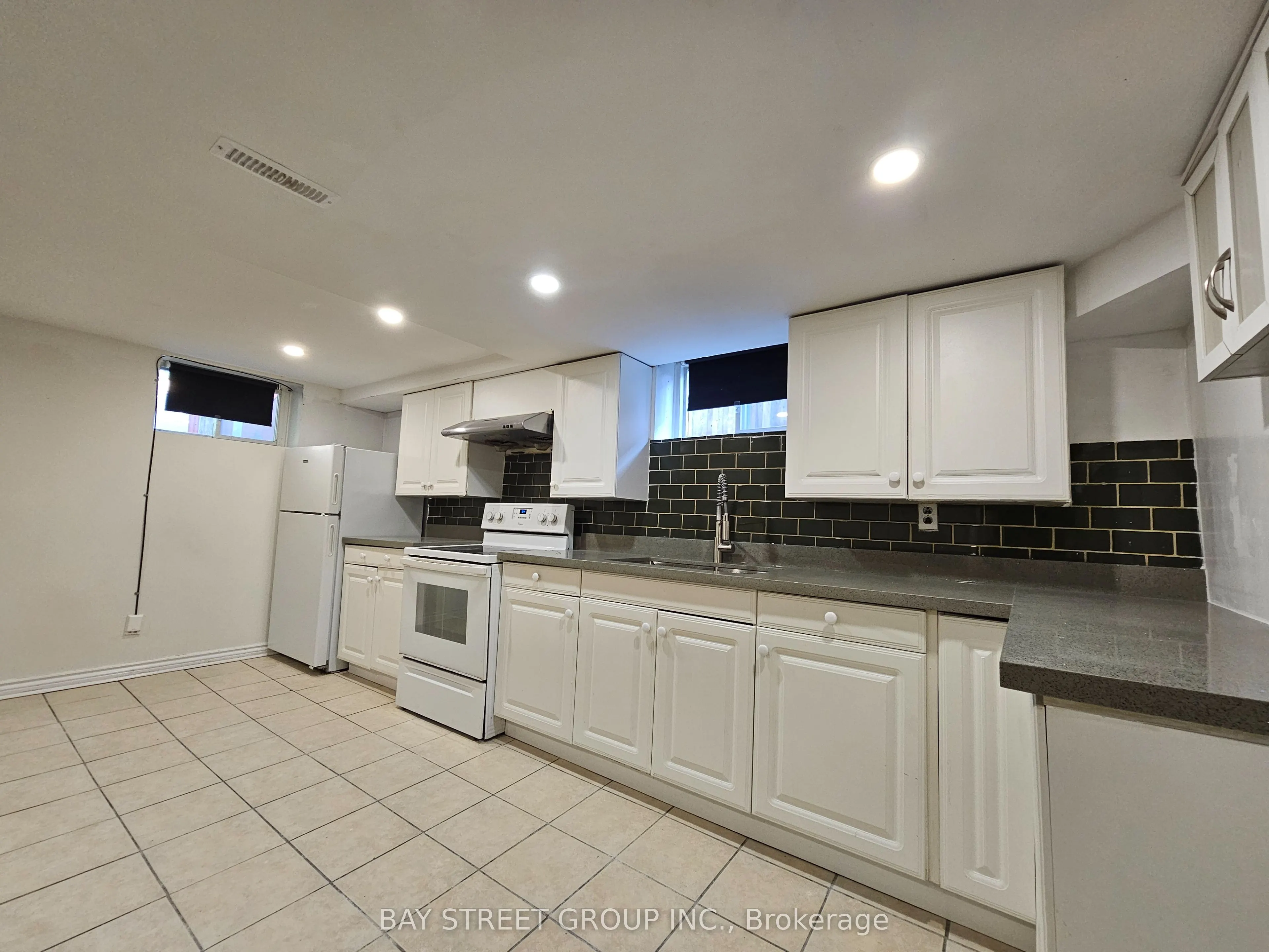 52 Janet Boulevard, #Bsmt