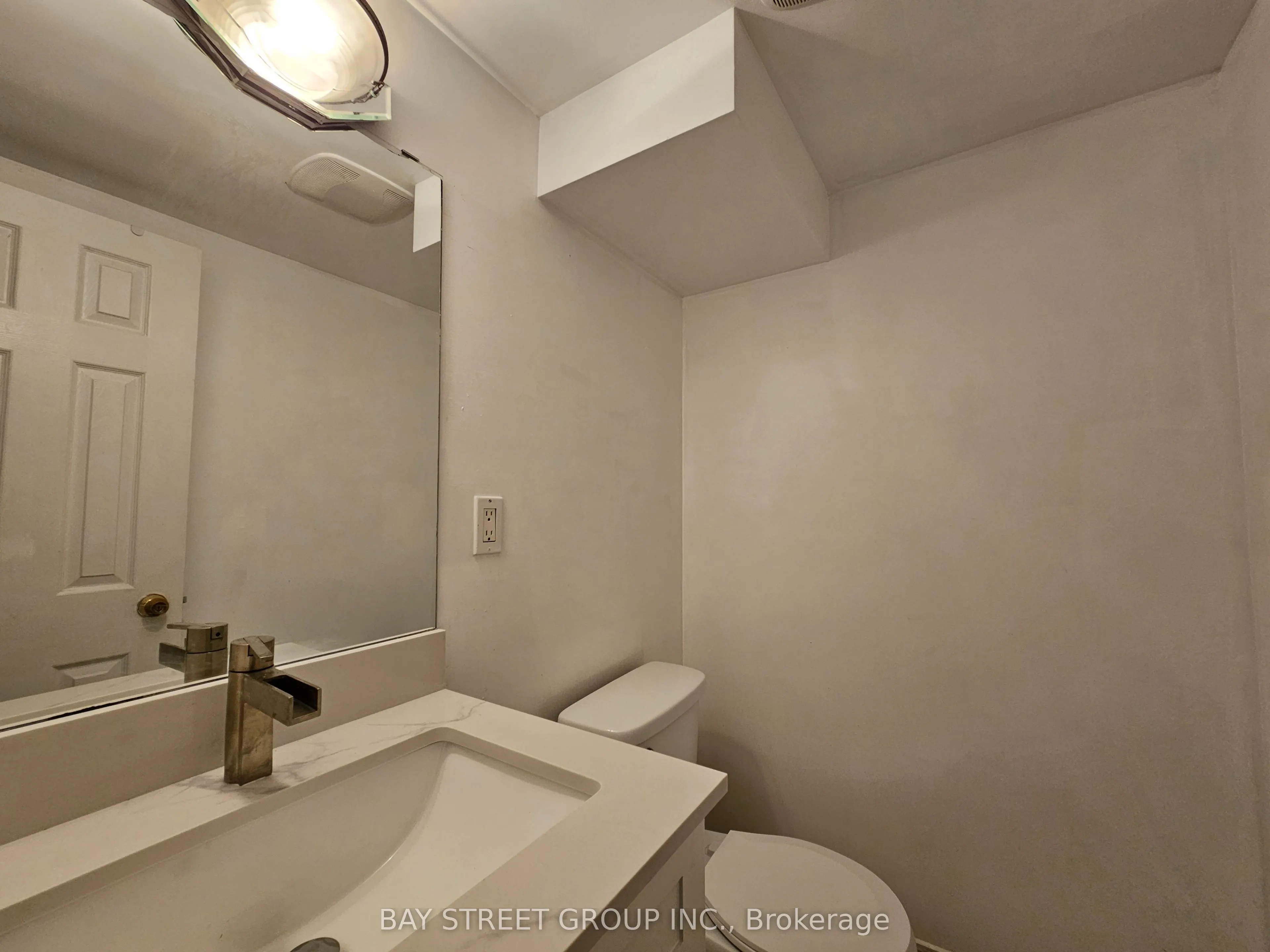 52 Janet Boulevard, #Bsmt