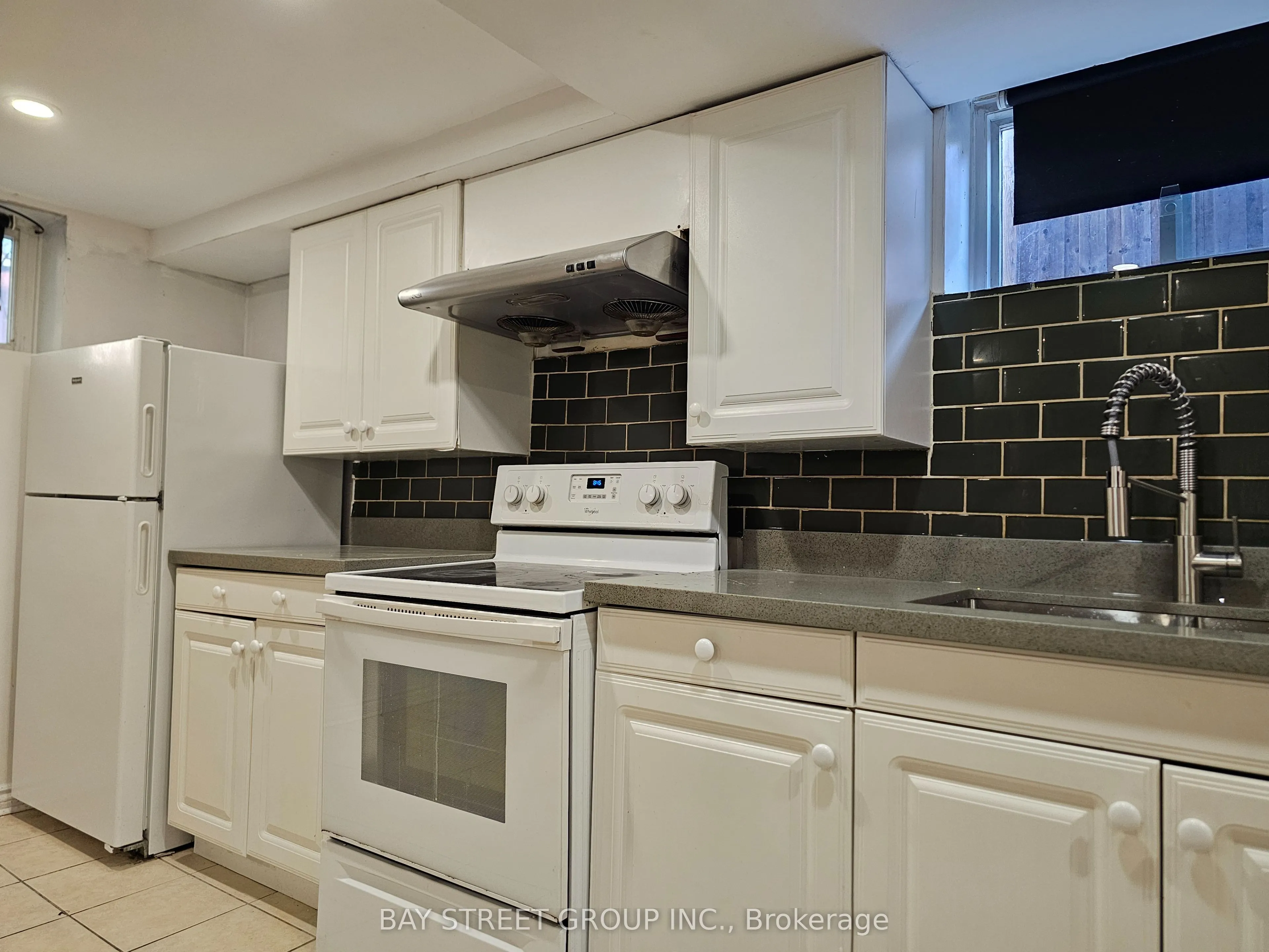 52 Janet Boulevard, #Bsmt