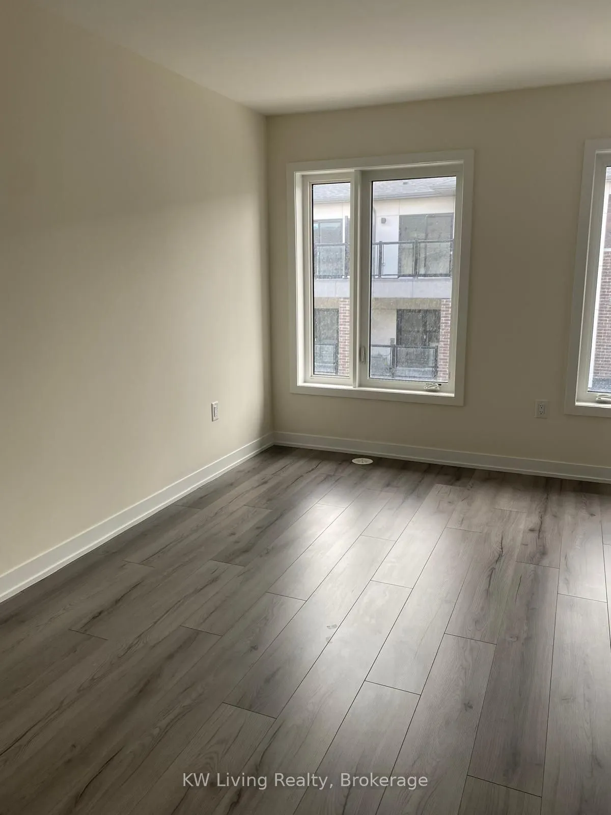 1695 Dersan Street, #804