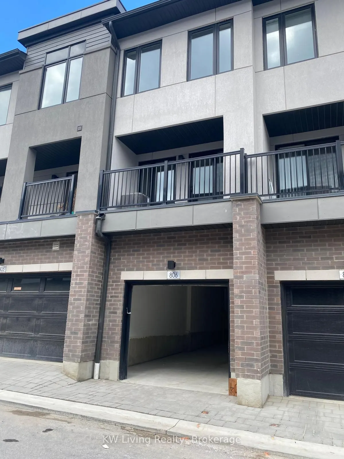 1695 Dersan Street, #804