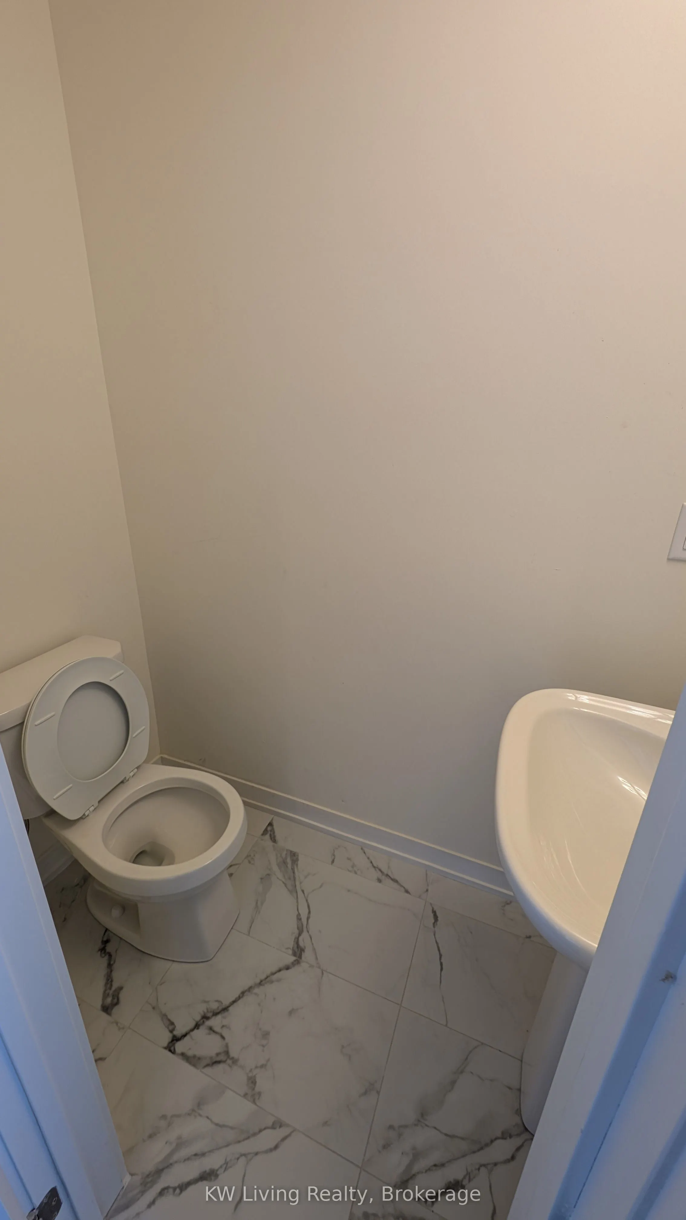 1695 Dersan Street, #804