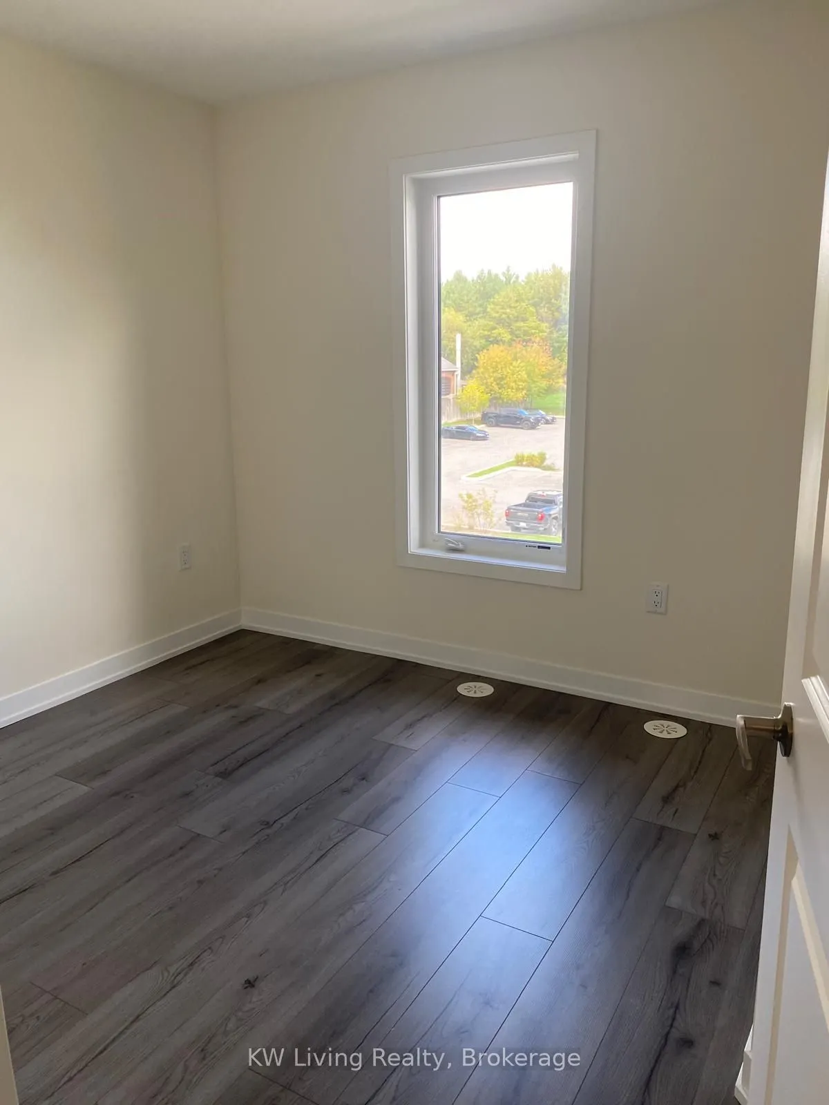1695 Dersan Street, #804